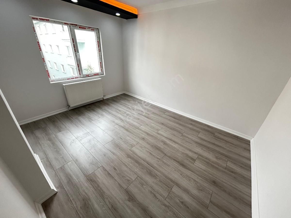 Sincan Plevne Mh 3+1 Lüks Yapılı Ara Katta E.banyolu Daire - Görsel 12