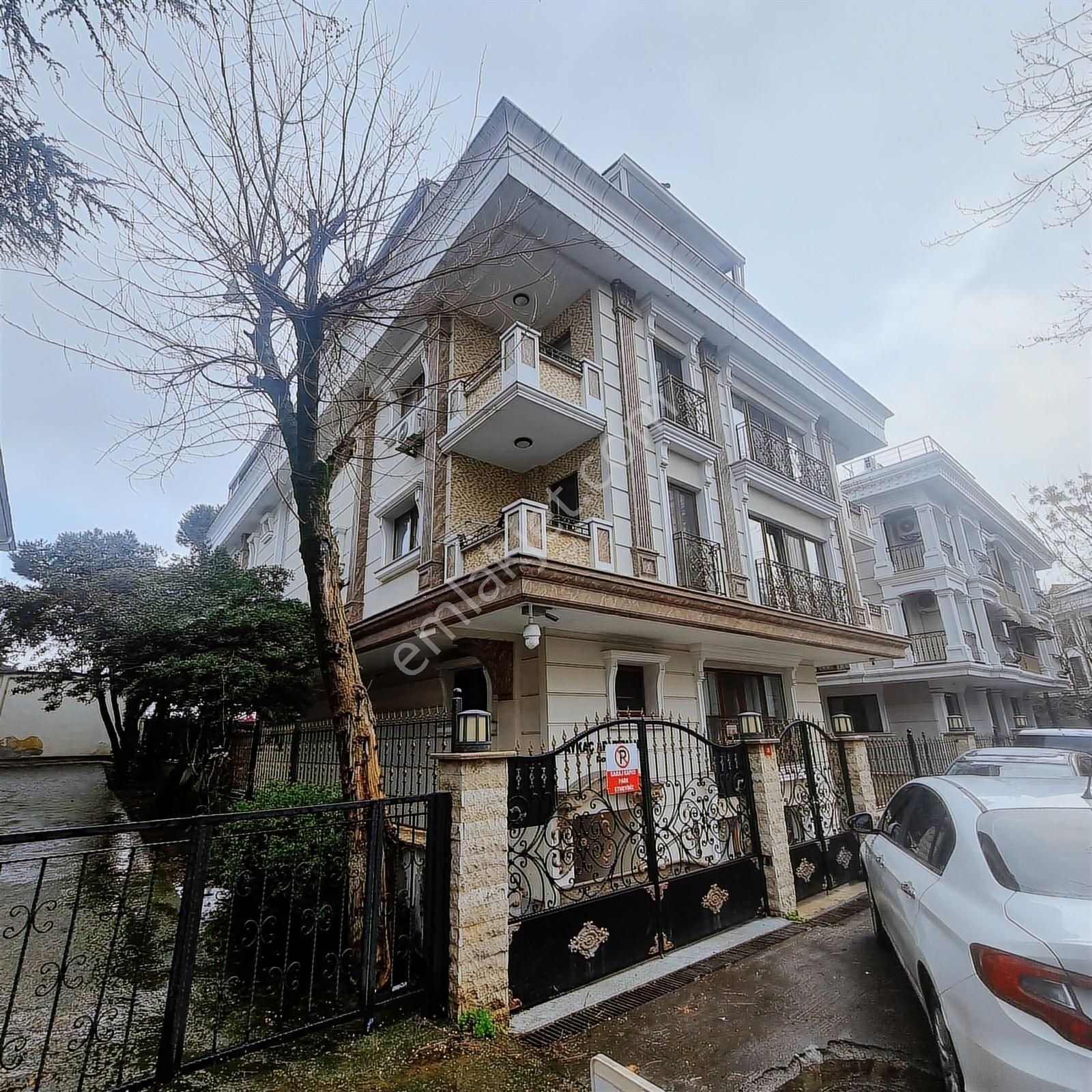 Şişli Nadide Sokakta Eşyalı, Geniş Ve Ferah Kiralık 3+1