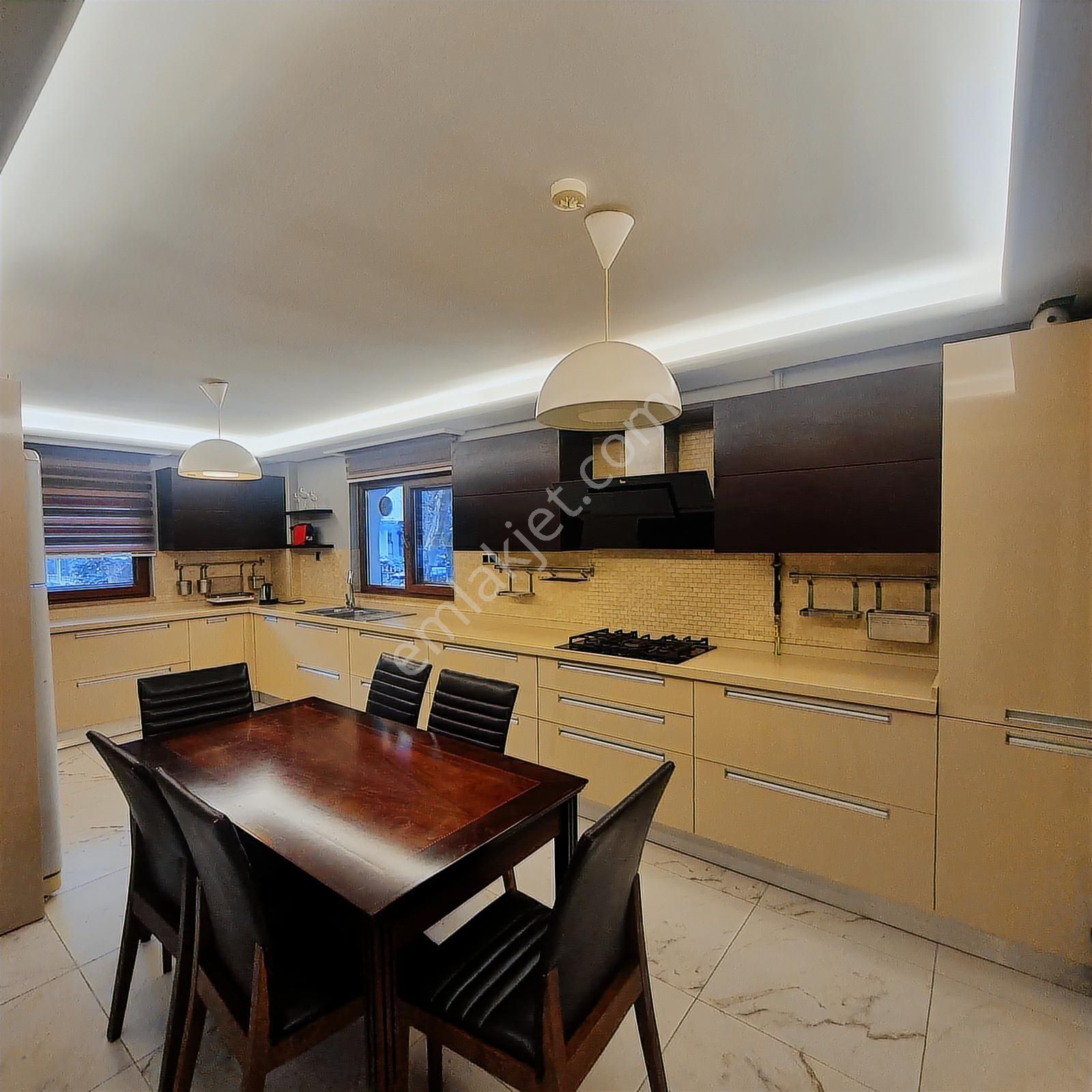 Şişli Nadide Sokakta Eşyalı, Geniş Ve Ferah Kiralık 3+1 - Görsel 26