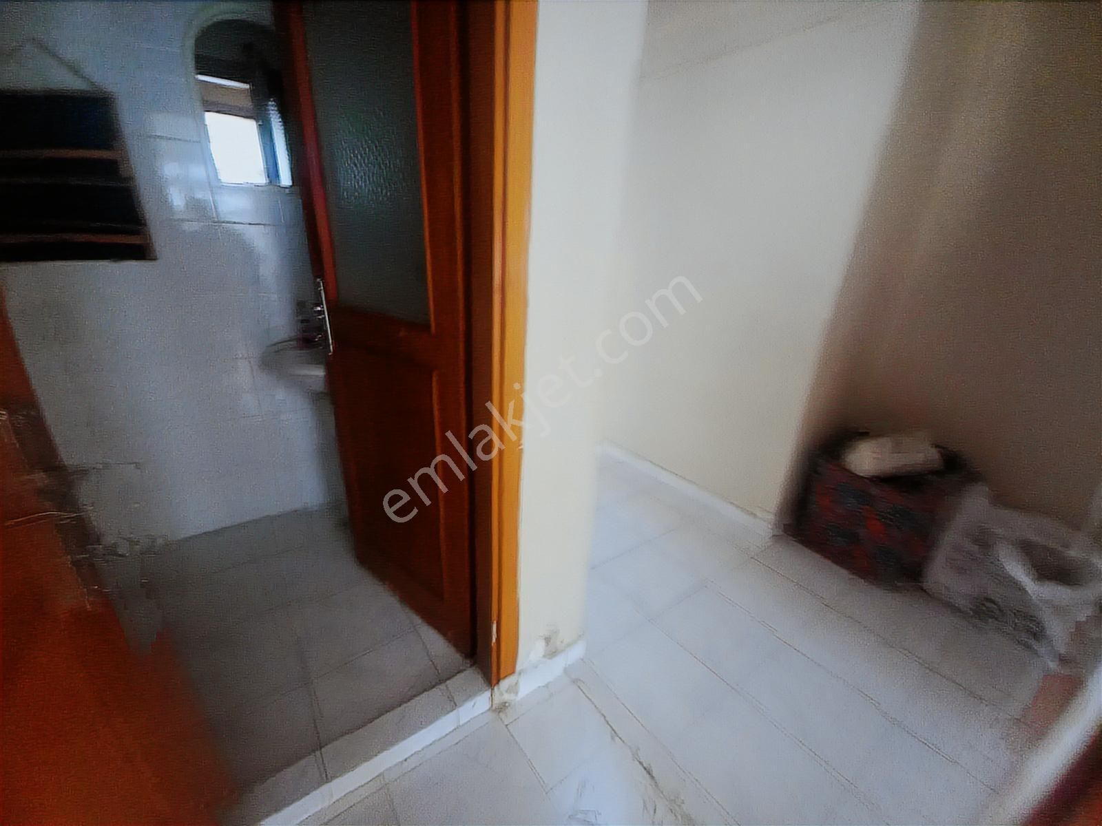 Şeref Emlak Tranwaya Yakın Cadde Üstü Kiralık Daire 26,500 Tl - Görsel 18