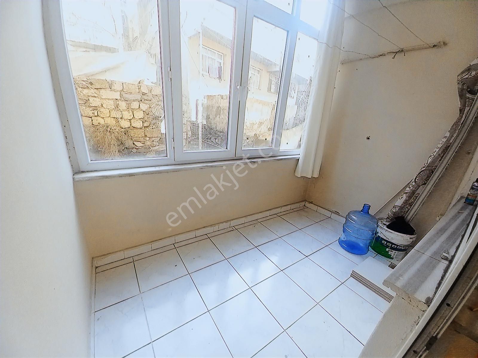 Şeref Emlak Tranwaya Yakın Cadde Üstü Kiralık Daire 26,500 Tl - Görsel 16