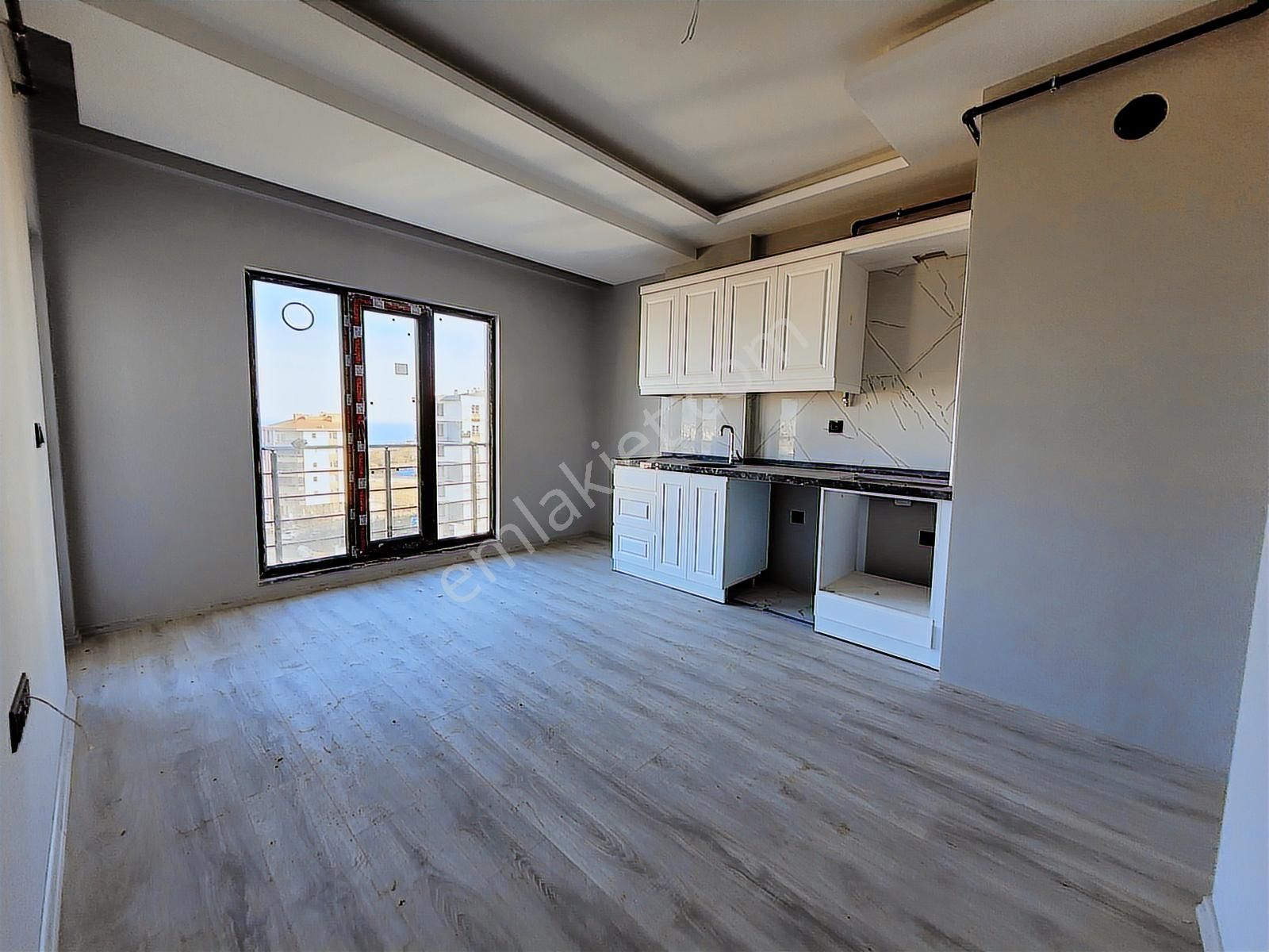 Mavi Atlastan Büyükoyumca Da Deniz Manzaralı Satılık 1+1 Daire - Görsel 3