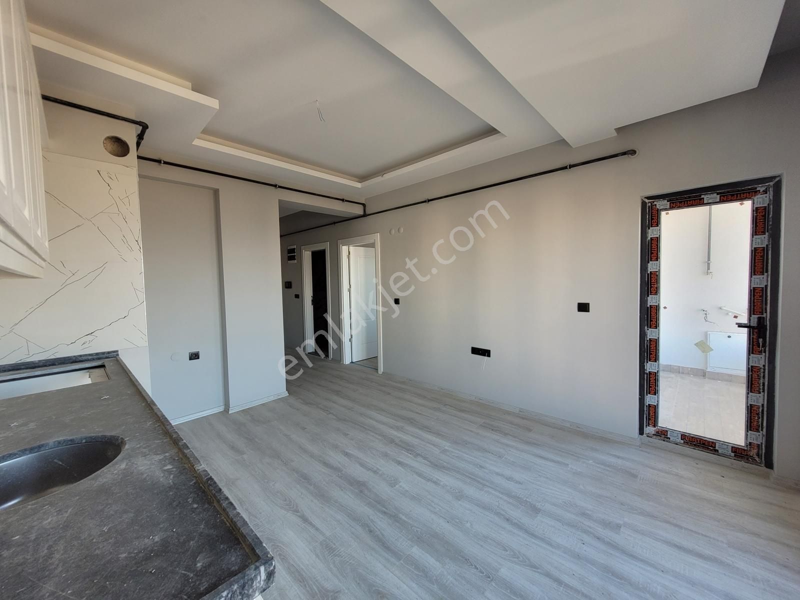 Mavi Atlastan Büyükoyumca Da Deniz Manzaralı Satılık 1+1 Daire - Görsel 13