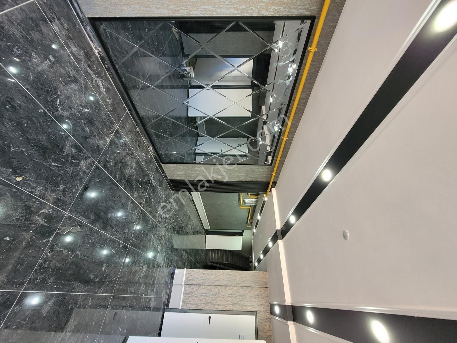 Mavi Atlastan Körfez De Deniz Manzaralı Satılık Lüks 1+1 Daire - Görsel 9