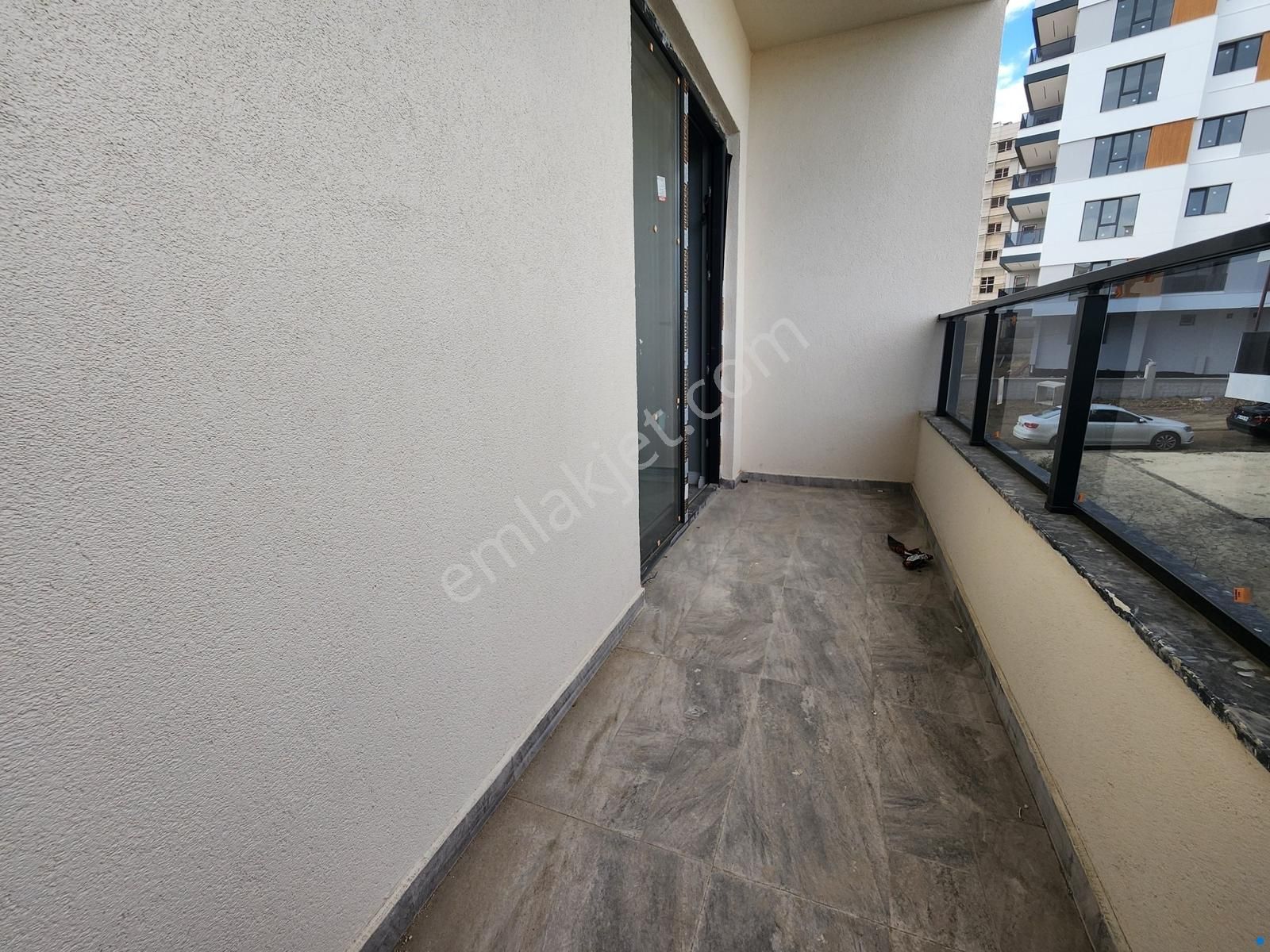 Mavi Atlas'tan Ayrı Mutfaklı Sıfır Ara Kat 2+1 Daire - Görsel 19