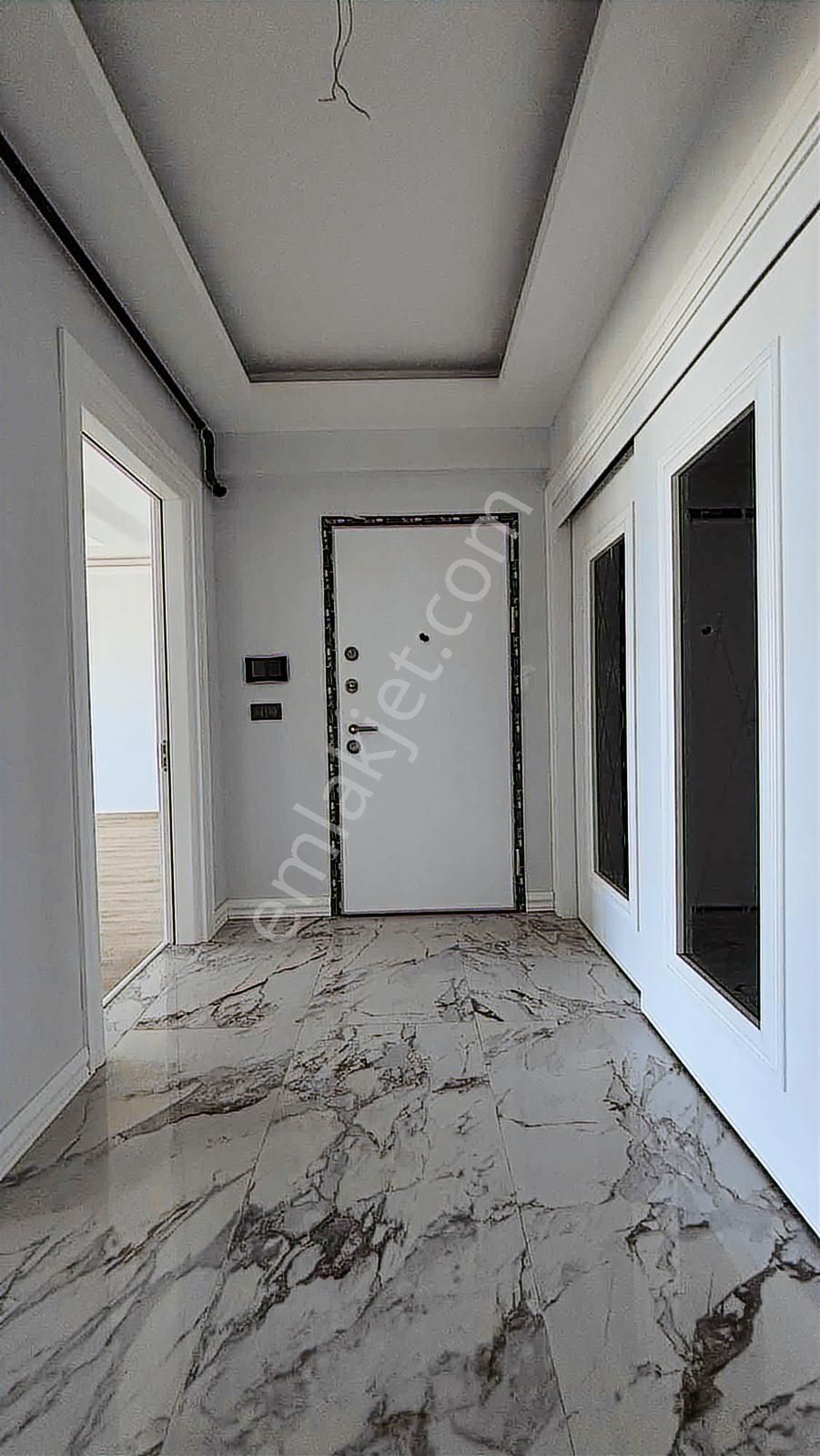 Mavi Atlas Kaşif Ak'tan Büyükoyumca Da Ultra Lüks 4+1 - Görsel 2