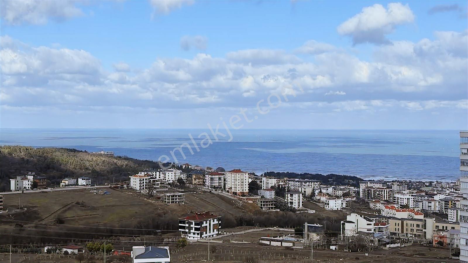 Mavi Atlas Kaşif Ak'tan Büyükoyumca Da Ultra Lüks 4+1