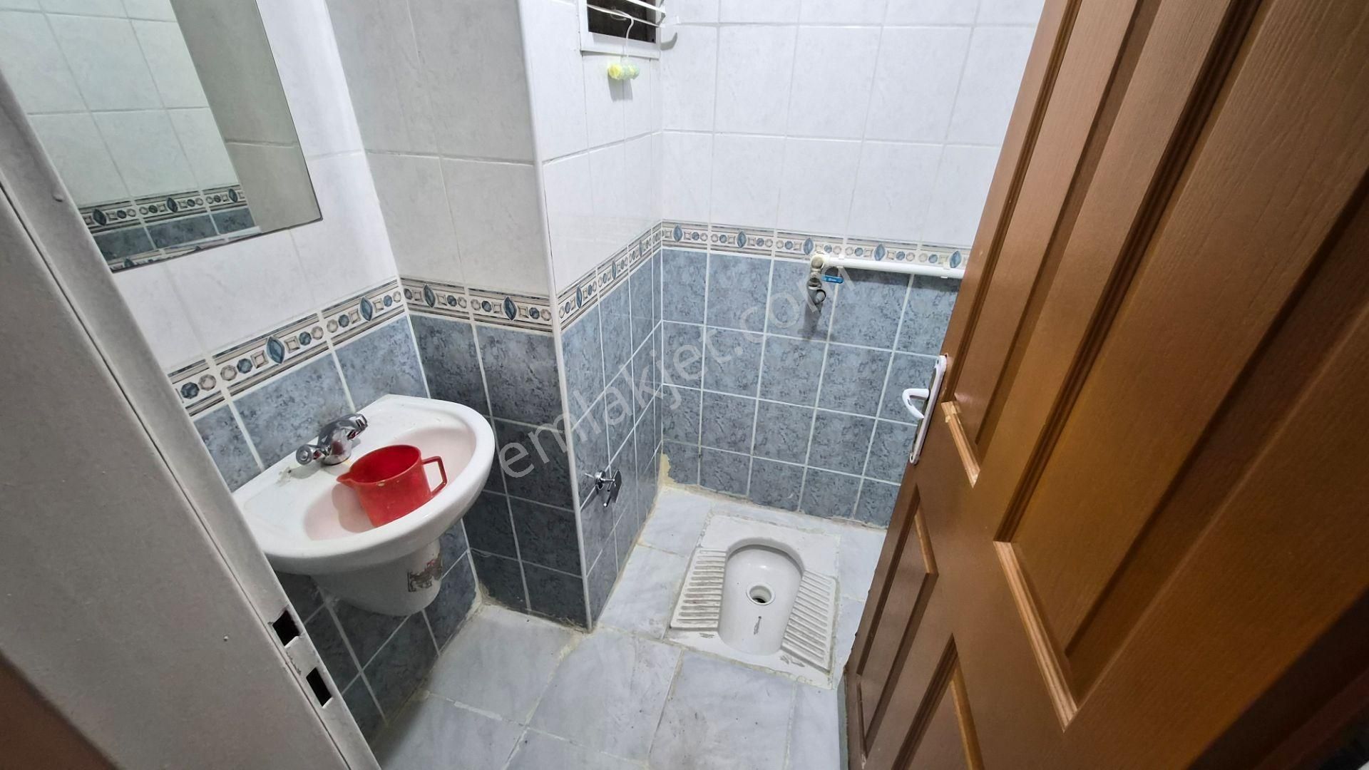 Kent Emlak'tan Cebecide Metroya Yakın 8. Katta 3+1 Kiralık Daire - Görsel 18
