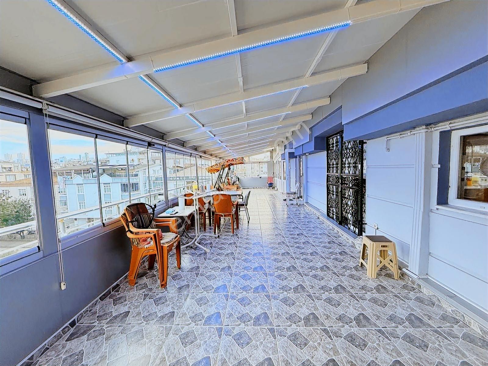 Ömürevleri Tramvayda Satılık Lüks 5+1 Dubleks - Görsel 3