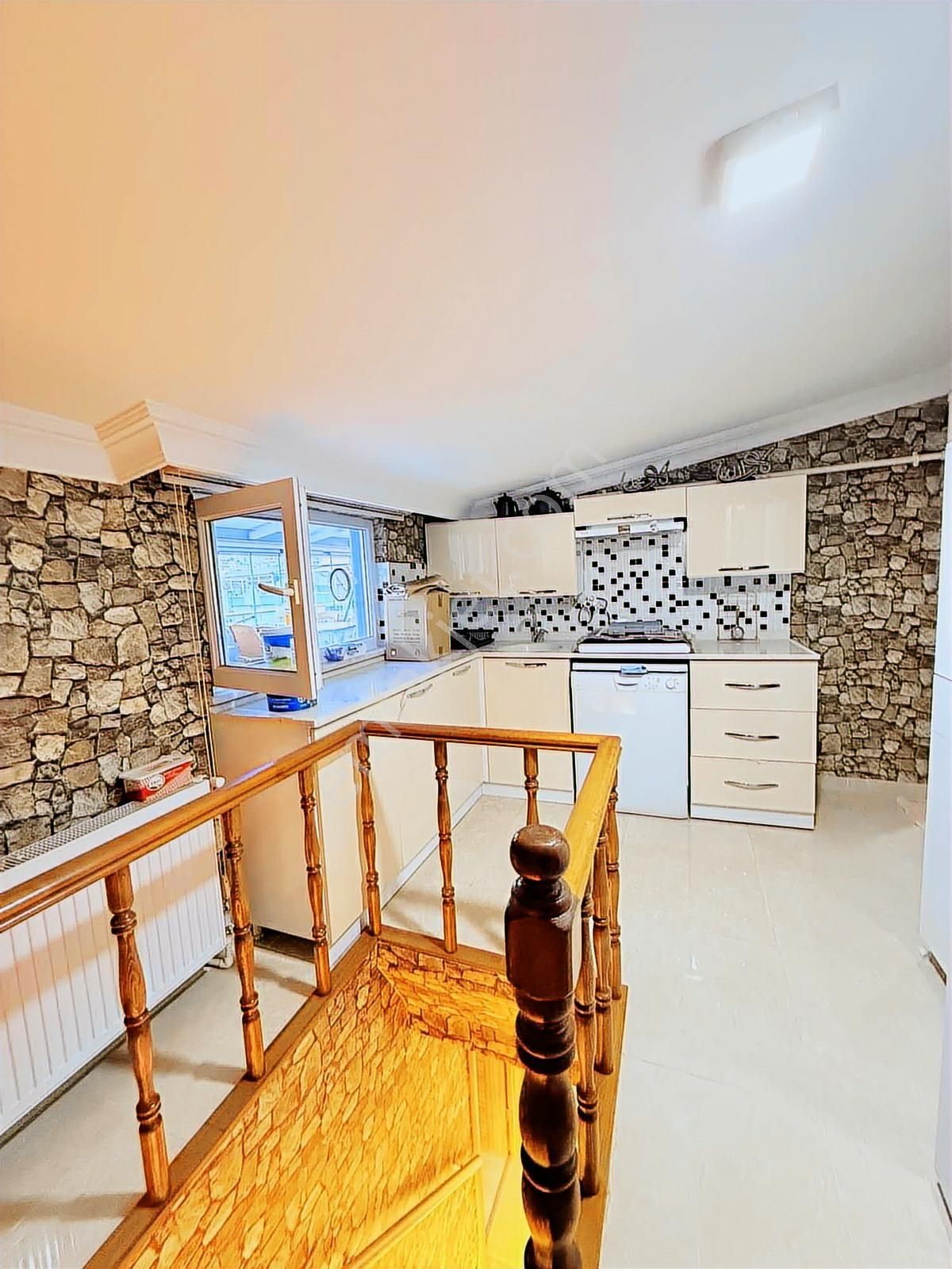 Ömürevleri Tramvayda Satılık Lüks 5+1 Dubleks - Görsel 20