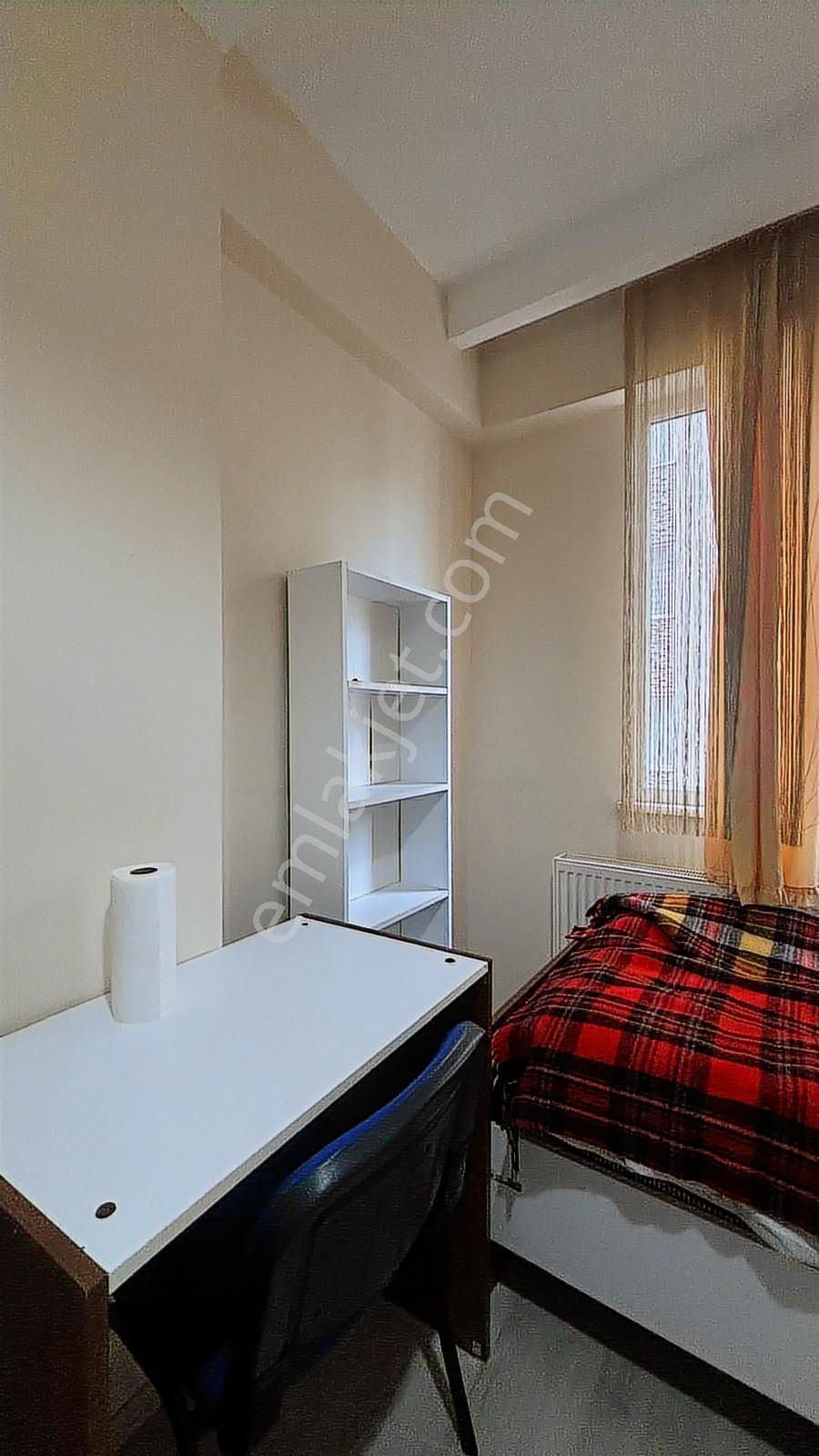 Körfez De Tramvaya 200 Metre Yüksek Kredili 1+1 - Görsel 11