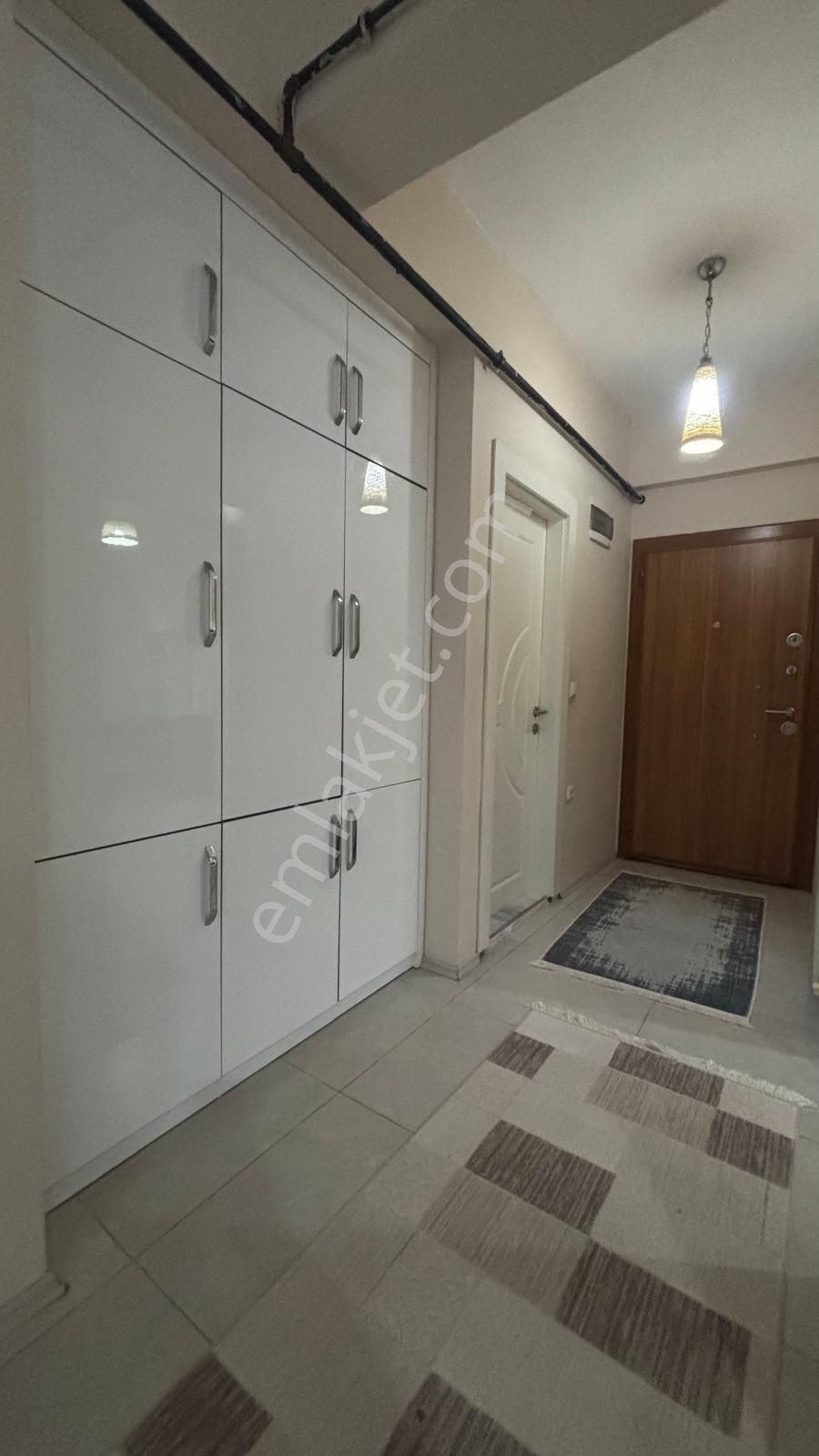 Körfez De Tramvaya 200 Metre Yüksek Kredili 1+1 - Görsel 2