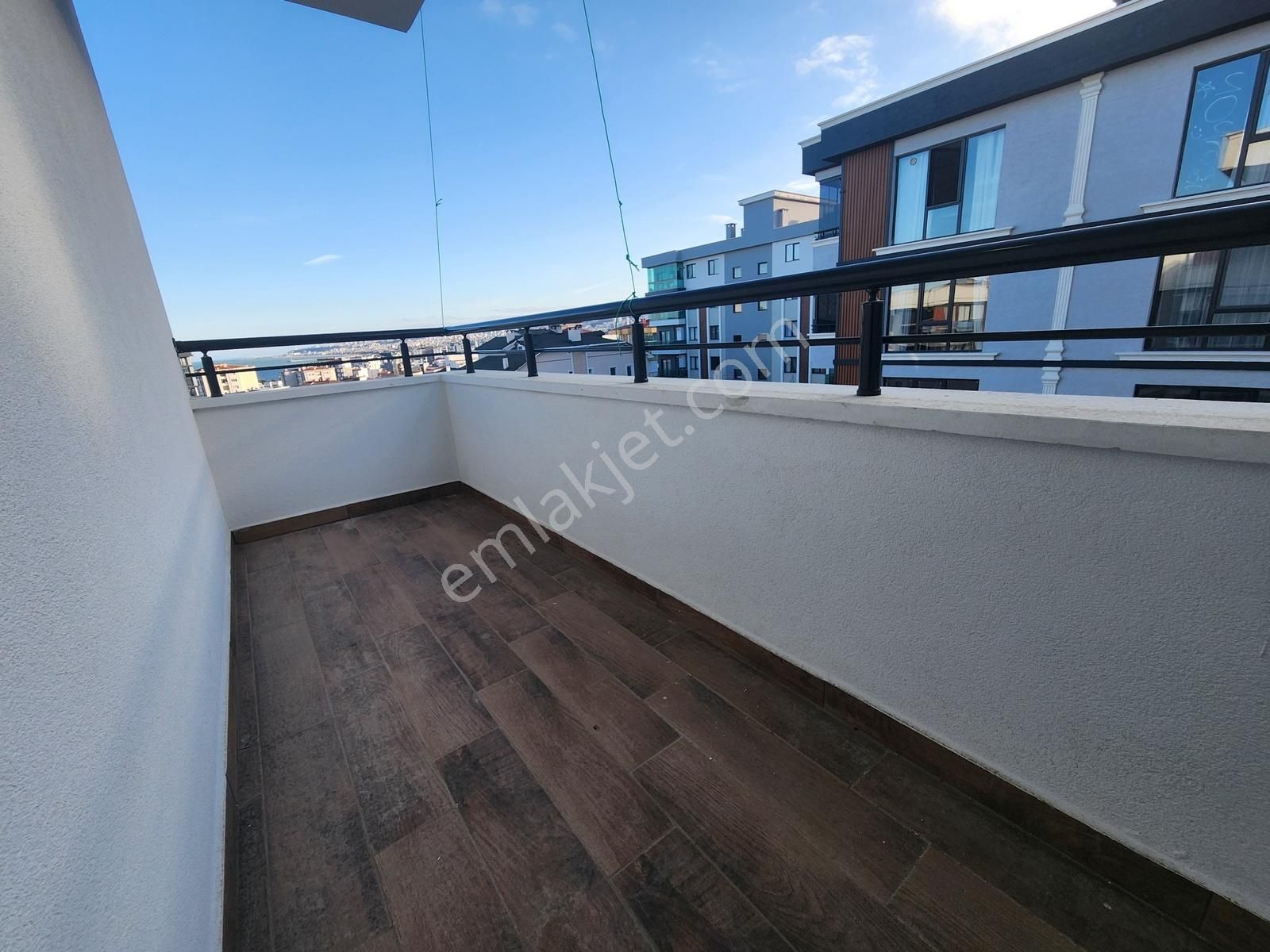 Mavi Atlas'tan Eşyalı Lüx 1+1 Daire - Görsel 6