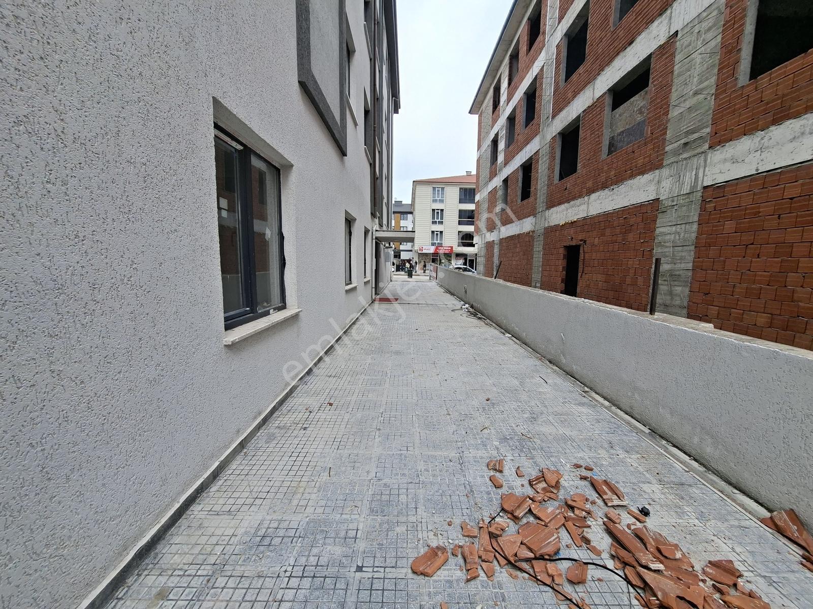 Remax Dem'den Yeni Hastane Yanı Cadde Üstü 85m2 2+1 Kiralık Ofis - Görsel 4