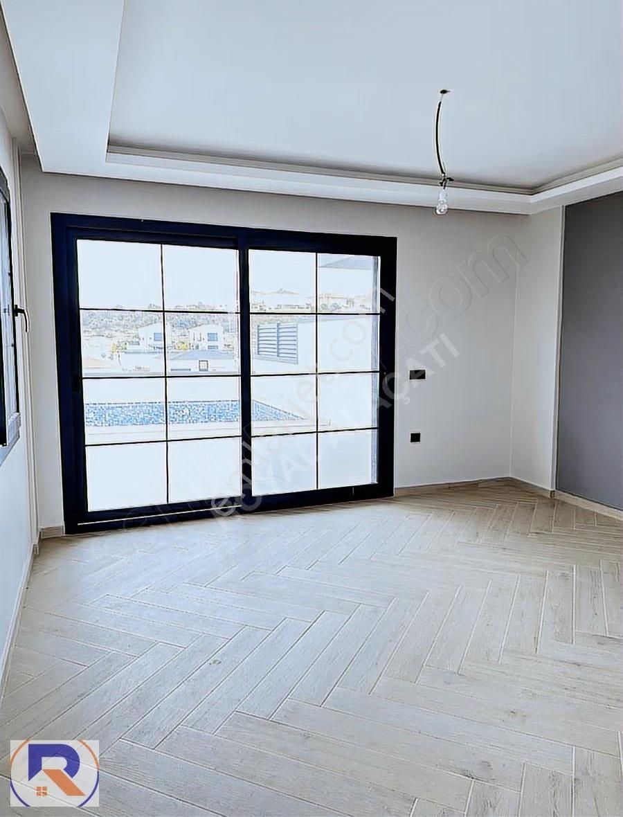 Şifnede Müstakil Havuzlu 3+1 Sıfır Villa - Görsel 3