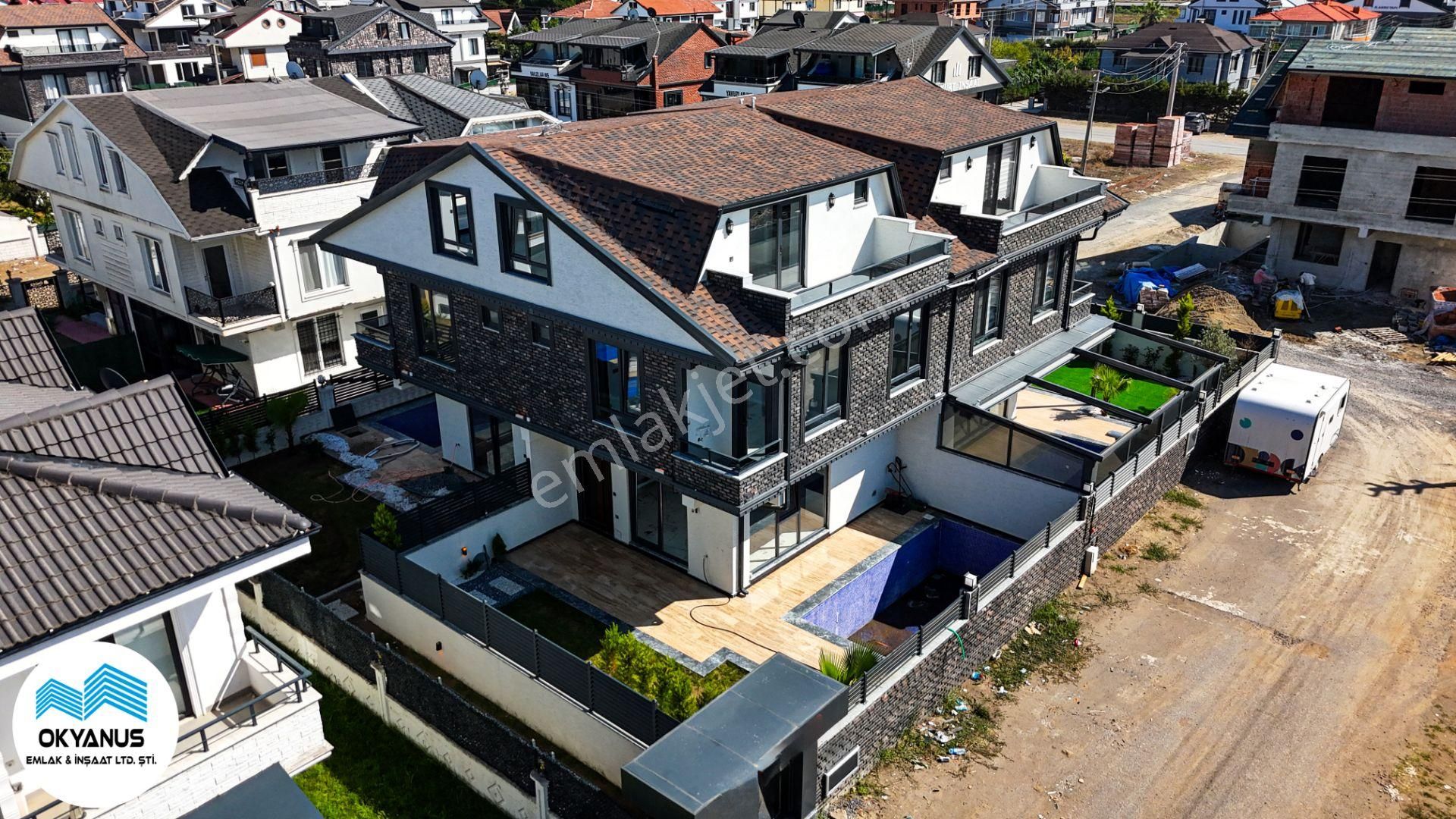 Kocaali Sahilde Müstakil Bahçeli Havuzlu Şık Villa Okyanustan - Görsel 2