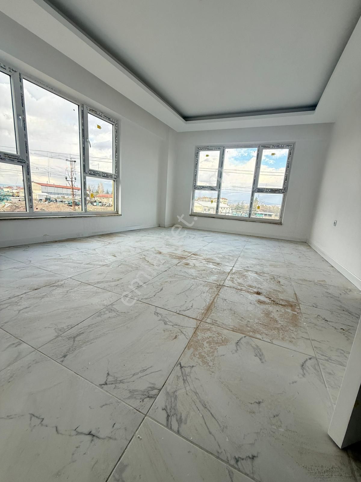 Elmastan Emekte Satılık 2+1 Daire