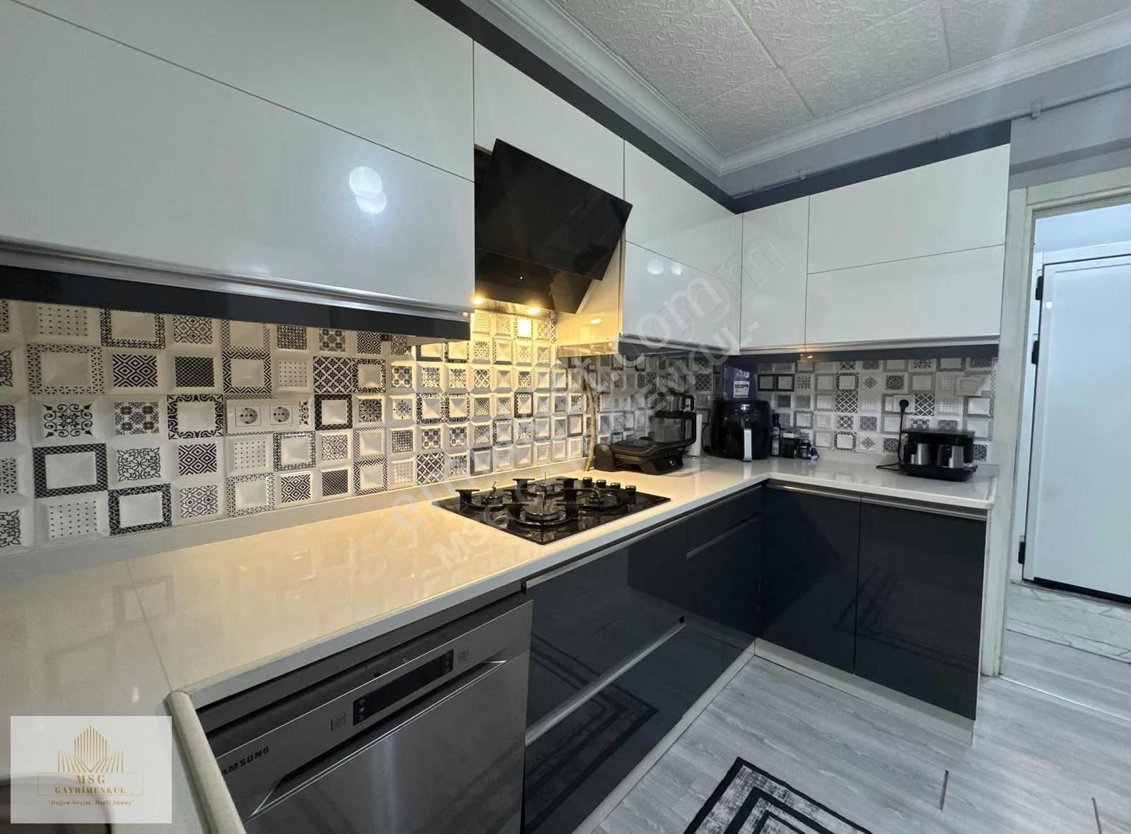 Msg'den Güzelyalı'nın Nezih Sokağında Ferah, 3+1 Masrafsız Daire - Görsel 32