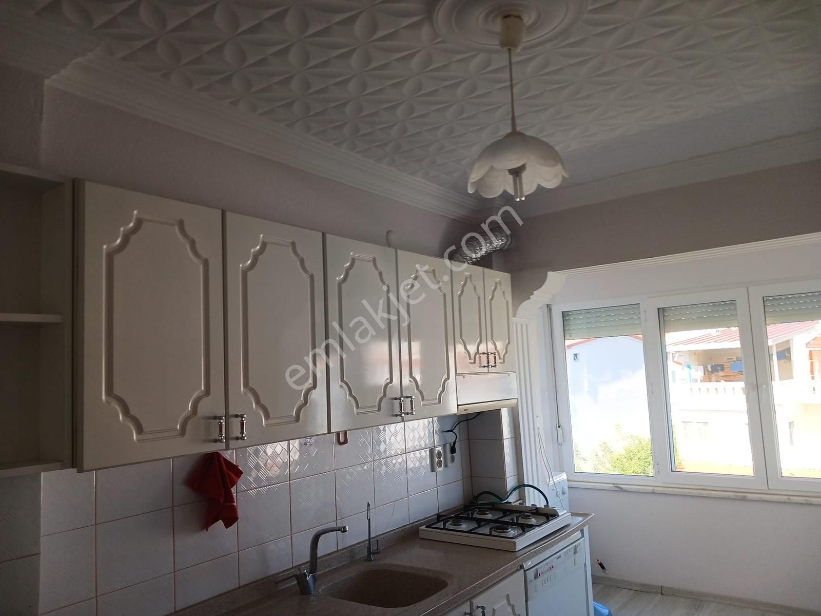 Mira Gm'den Avcılar Mev. Denize 150 M, Bakımlı 2+1 Daire Satılık - Görsel 5