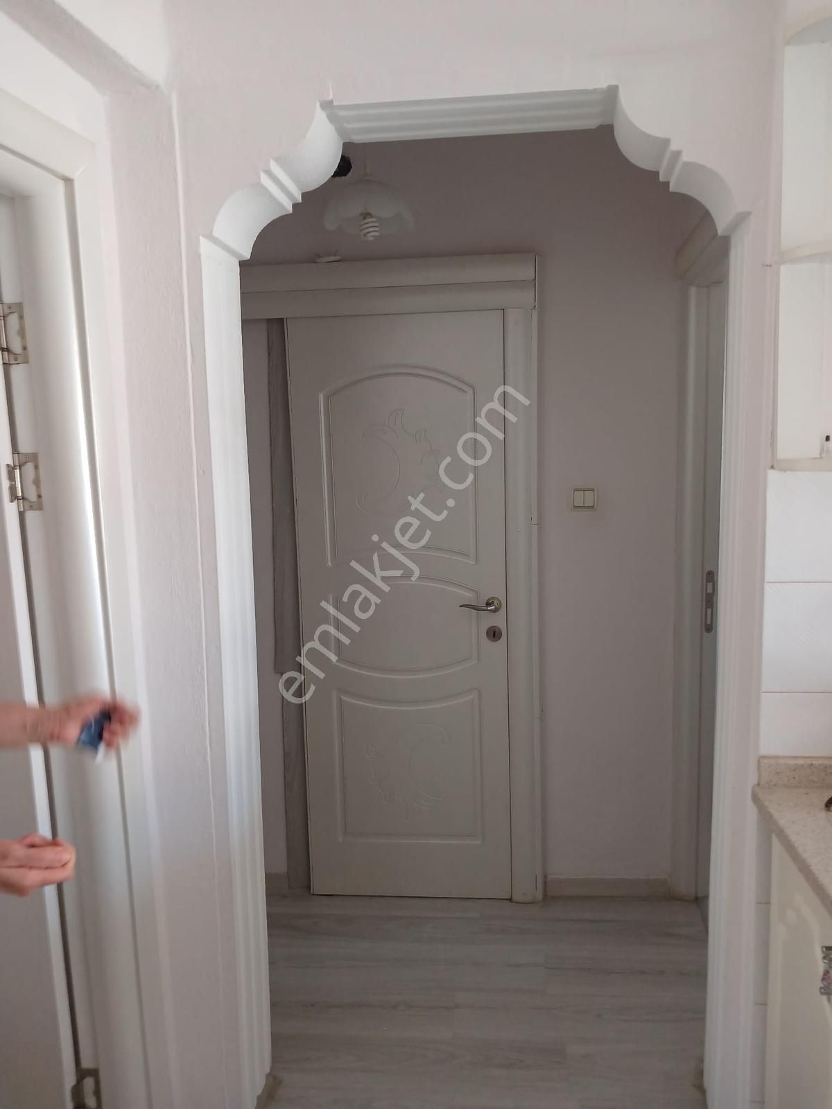 Mira Gm'den Avcılar Mev. Denize 150 M, Bakımlı 2+1 Daire Satılık - Görsel 11