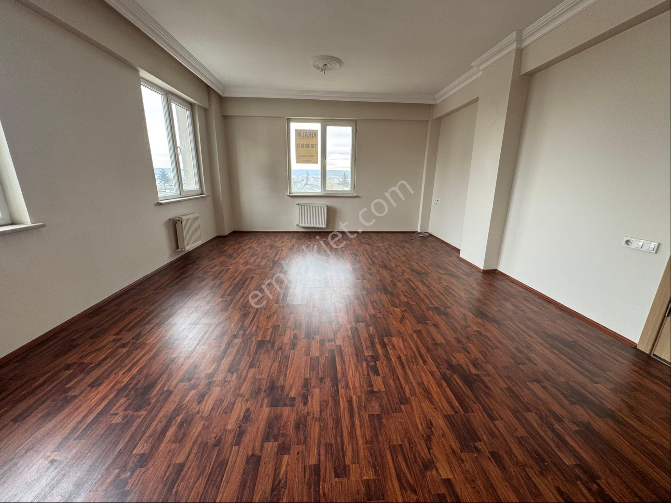 Conker İnşaat Emlak’tan Batıkent Mahallesi 3+1 Site İçi Kiralık Daire - Görsel 20