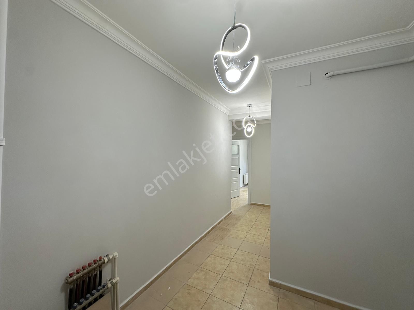 Yeşilyurt Mah.mavi Bulvar Yakını 3+1+d.gazlı Satılık Daire........ - Görsel 4