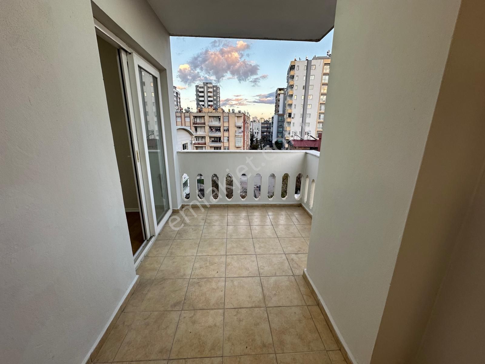 Yeşilyurt Mah.mavi Bulvar Yakını 3+1+d.gazlı Satılık Daire........ - Görsel 8