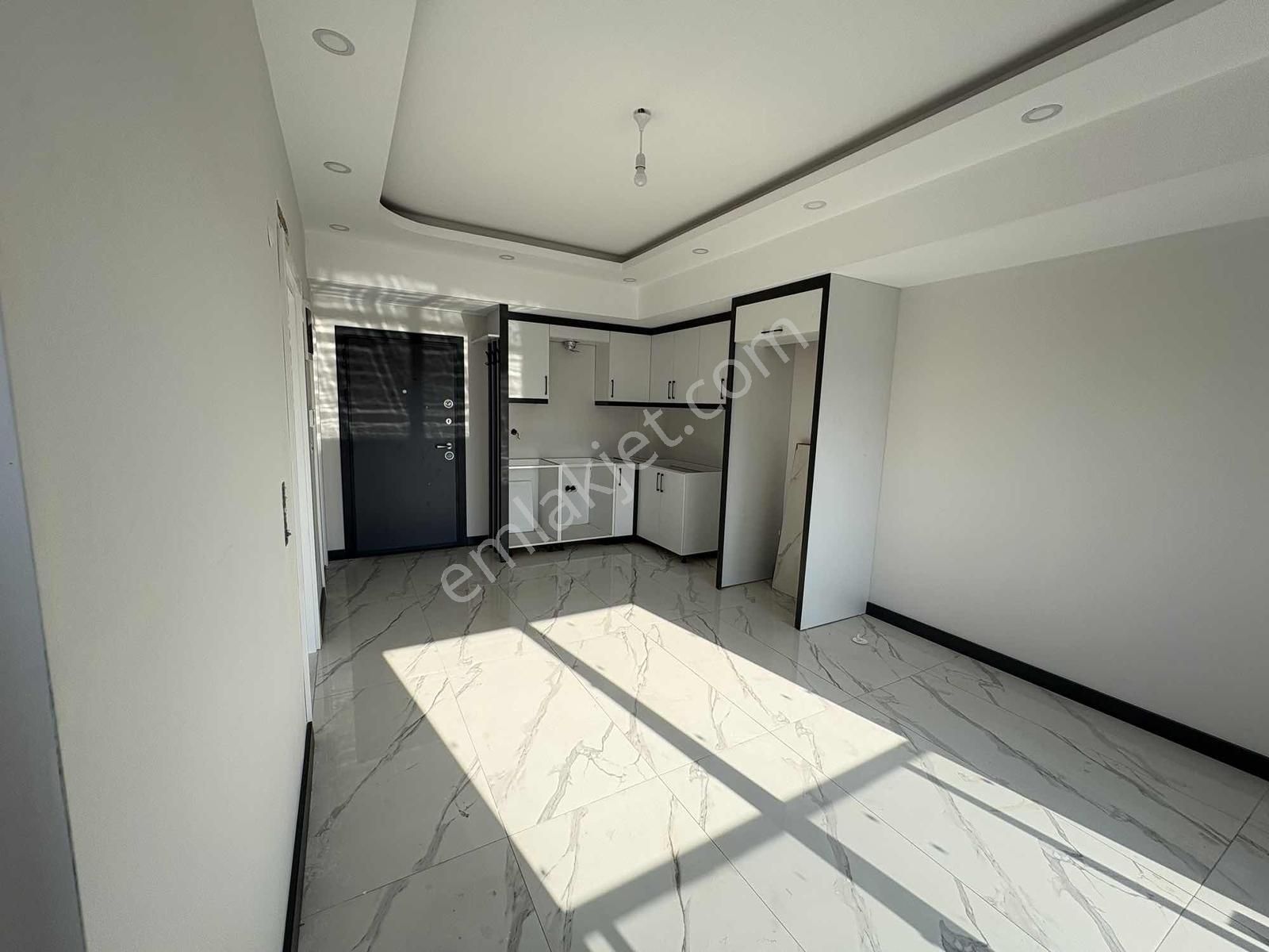 Ertuğrul'dan Denize Yakın 1+1 Satılık Daire