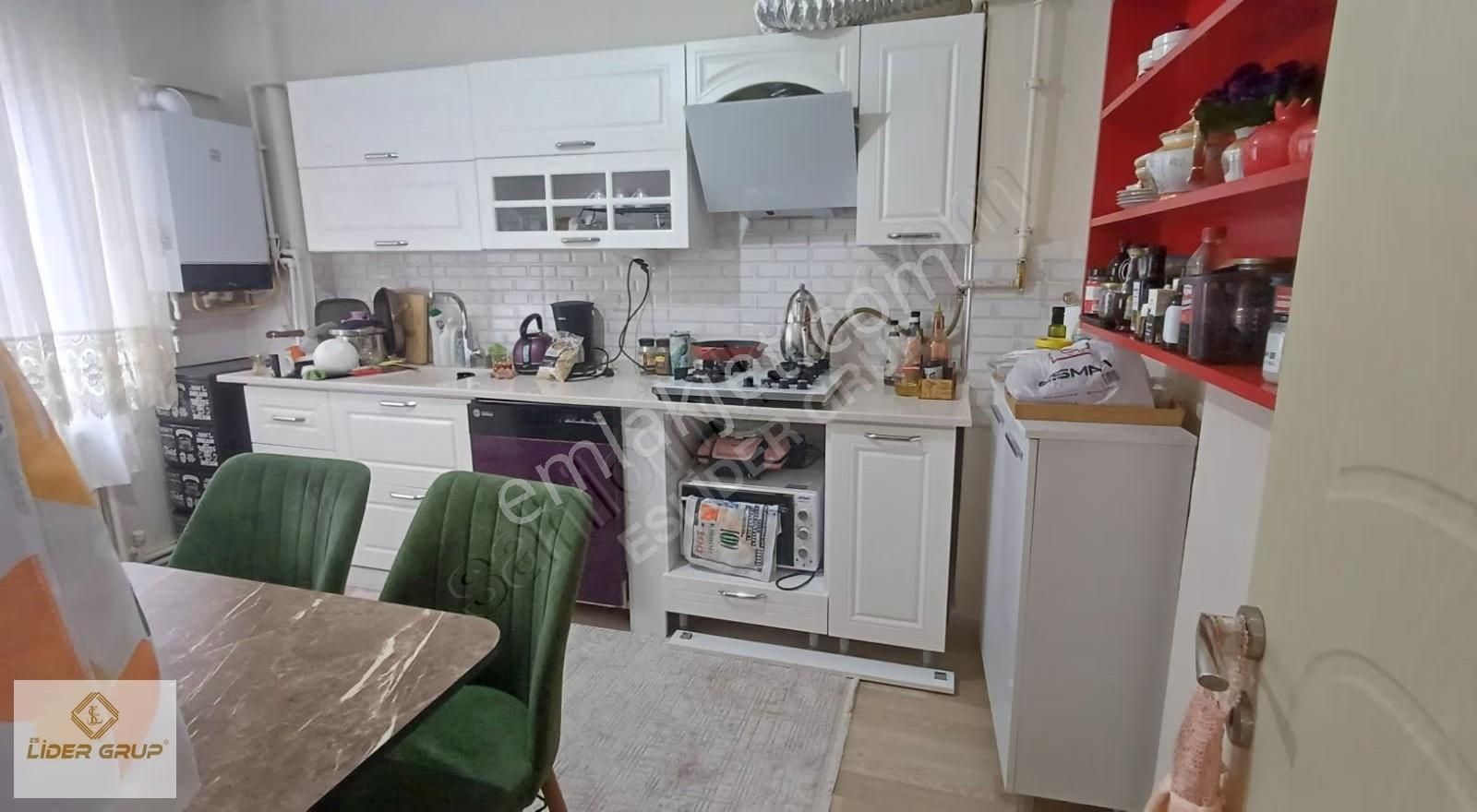 Eslider Emlaktan Atatürk Caddesi Üzerınde Satılık 3+1 - Görsel 6