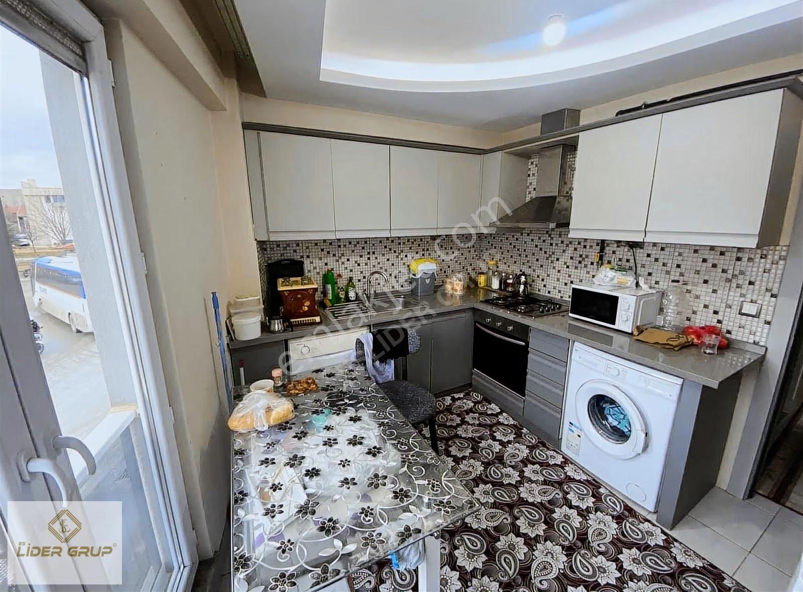 Eslider'den Muhteşem Konumda Yerden Isıtmalı Lüks 2+1 Daire - Görsel 26