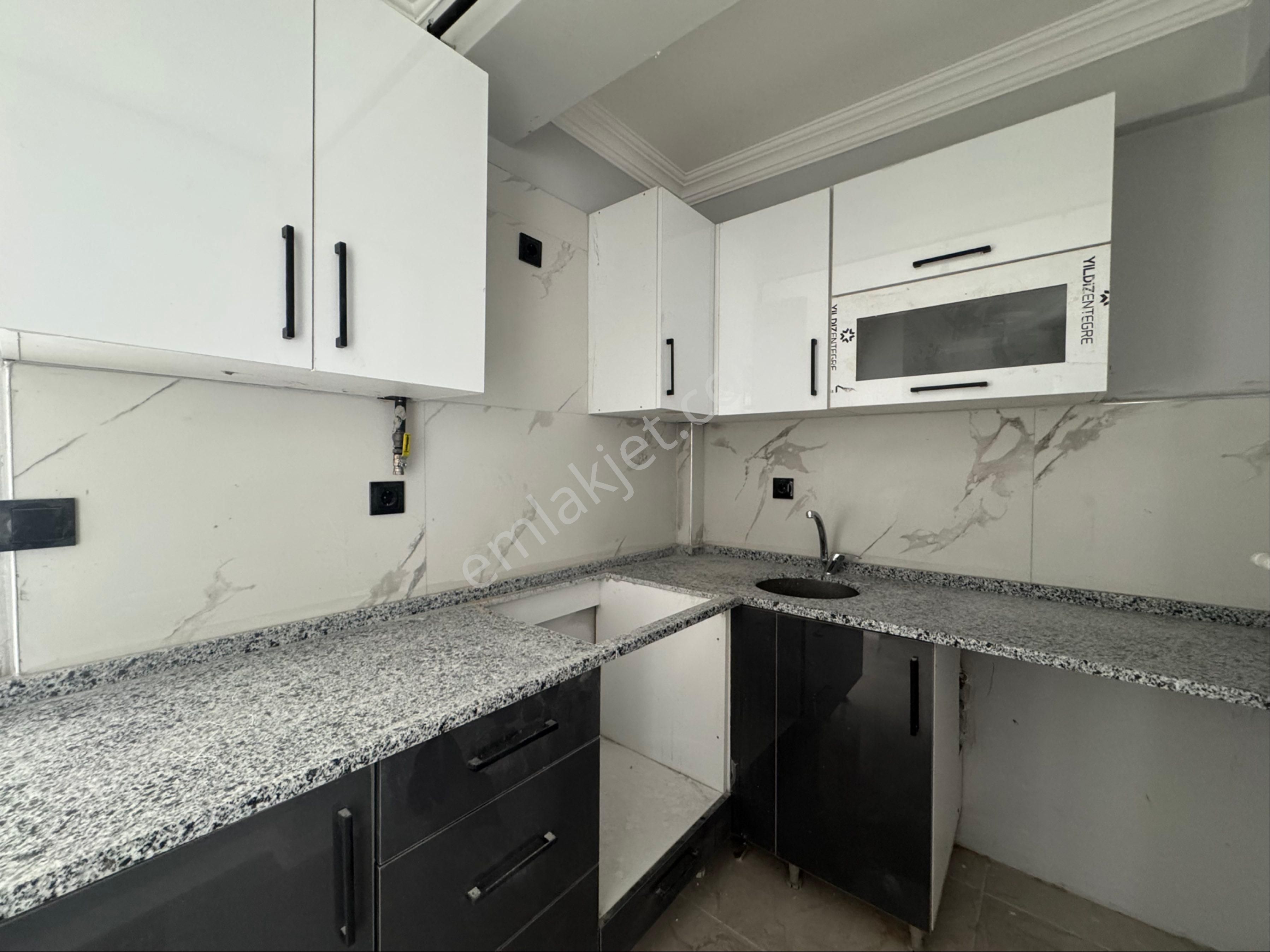 Conker İnşaat Emlak’tan Şarhöyük Mahallesi 2+0 Kiralık Daire - Görsel 14