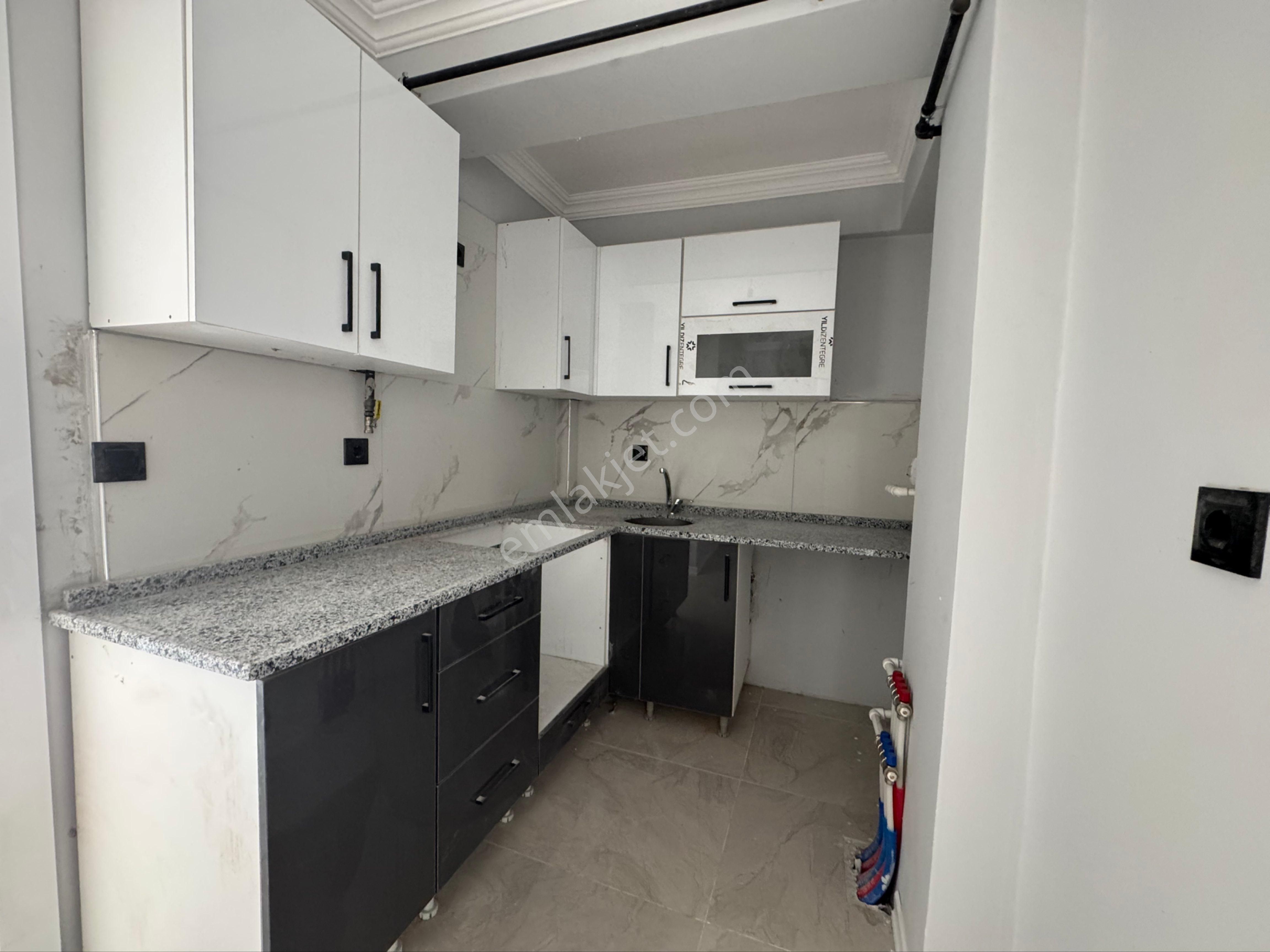 Conker İnşaat Emlak’tan Şarhöyük Mahallesi 2+0 Kiralık Daire - Görsel 3