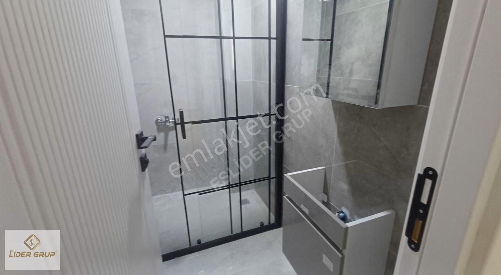 Eslider Emlaktan Çamlıcada 3+1 - Görsel 10