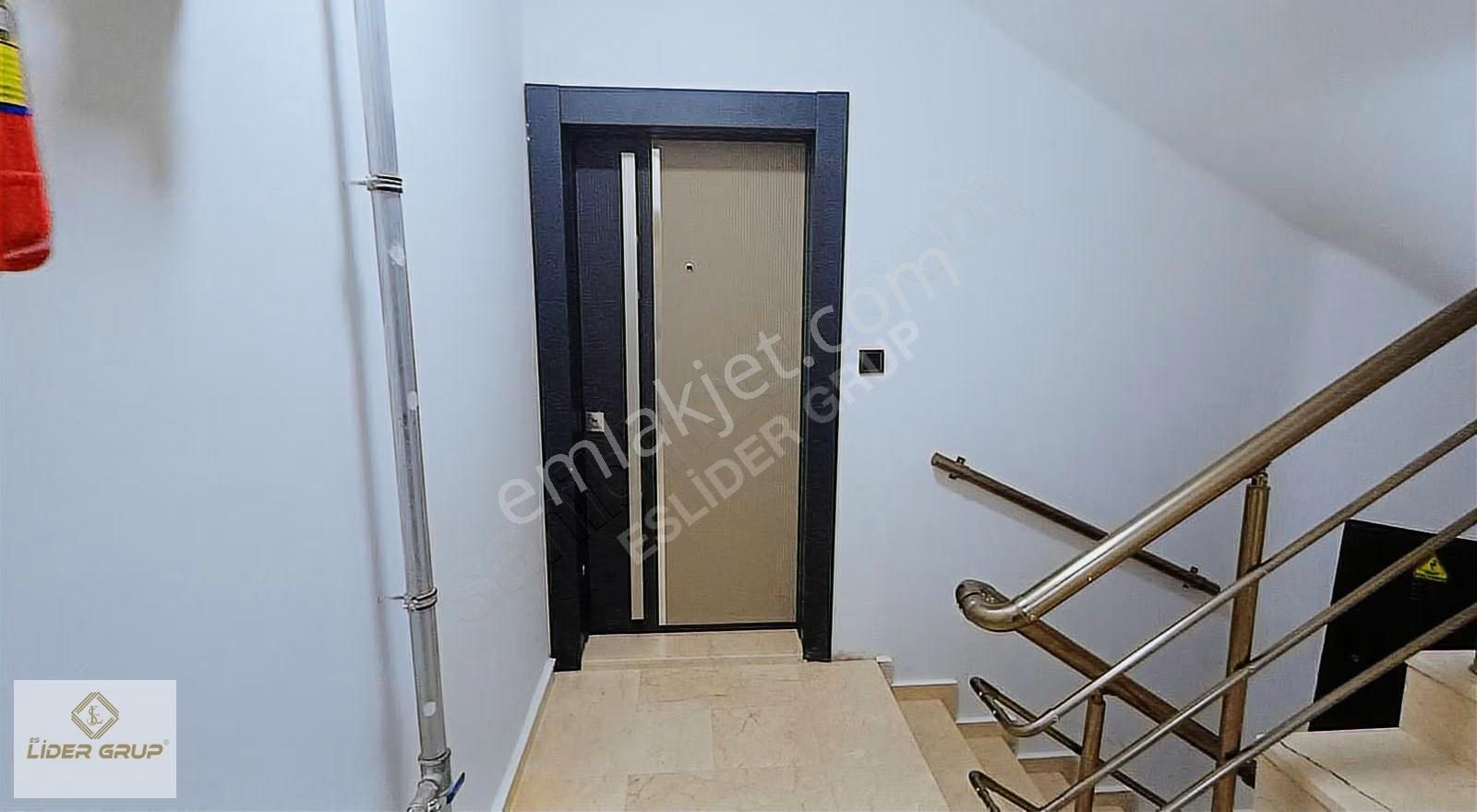 Eslider Emlaktan Çamlıcada 3+1 - Görsel 11