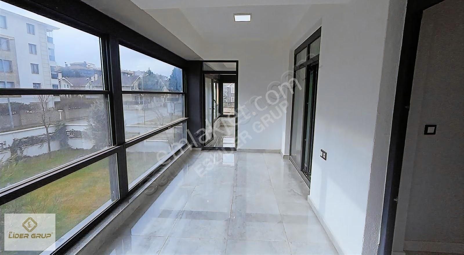 Esĺider Emlaktan Batikentde 4+1 - Görsel 18