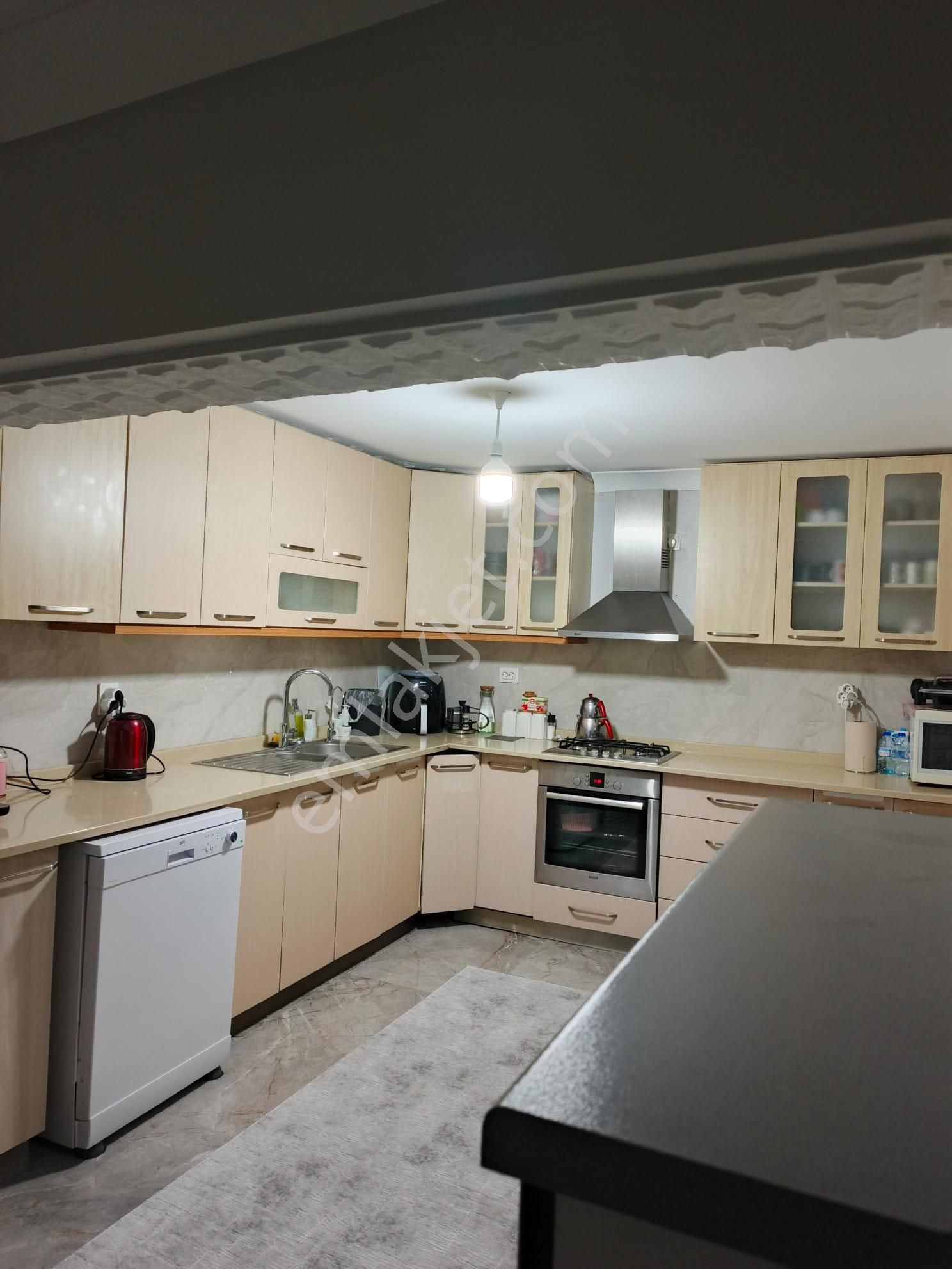 Miray Gayrimenkulden 4,5+1 Teraslı Full+full Yapılı Daire - Görsel 2