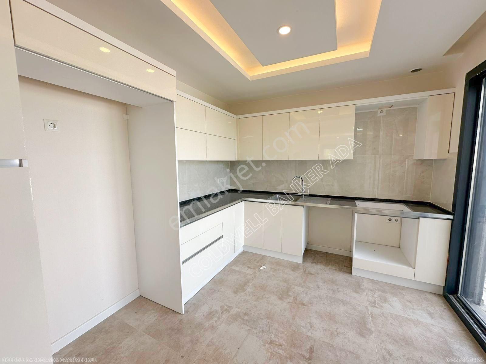 Yaylaköy'de Deniz Manzaralı, Müstakil 7+1 Villa - Görsel 8