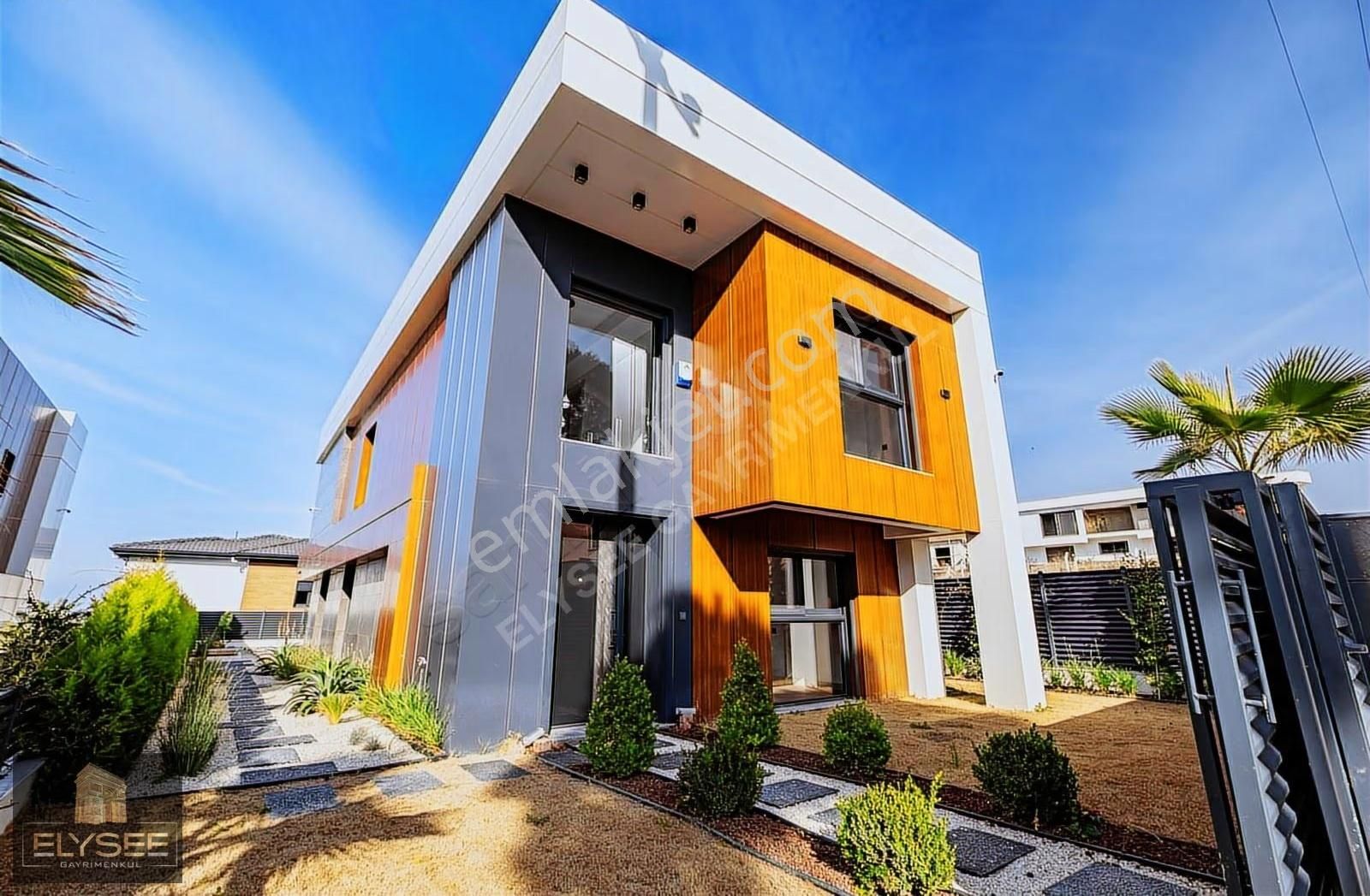 Soğucakta 4+1, Özel Havuzlu, Akıllı Ev Sistemli Deniz Manzaralı - Görsel 13