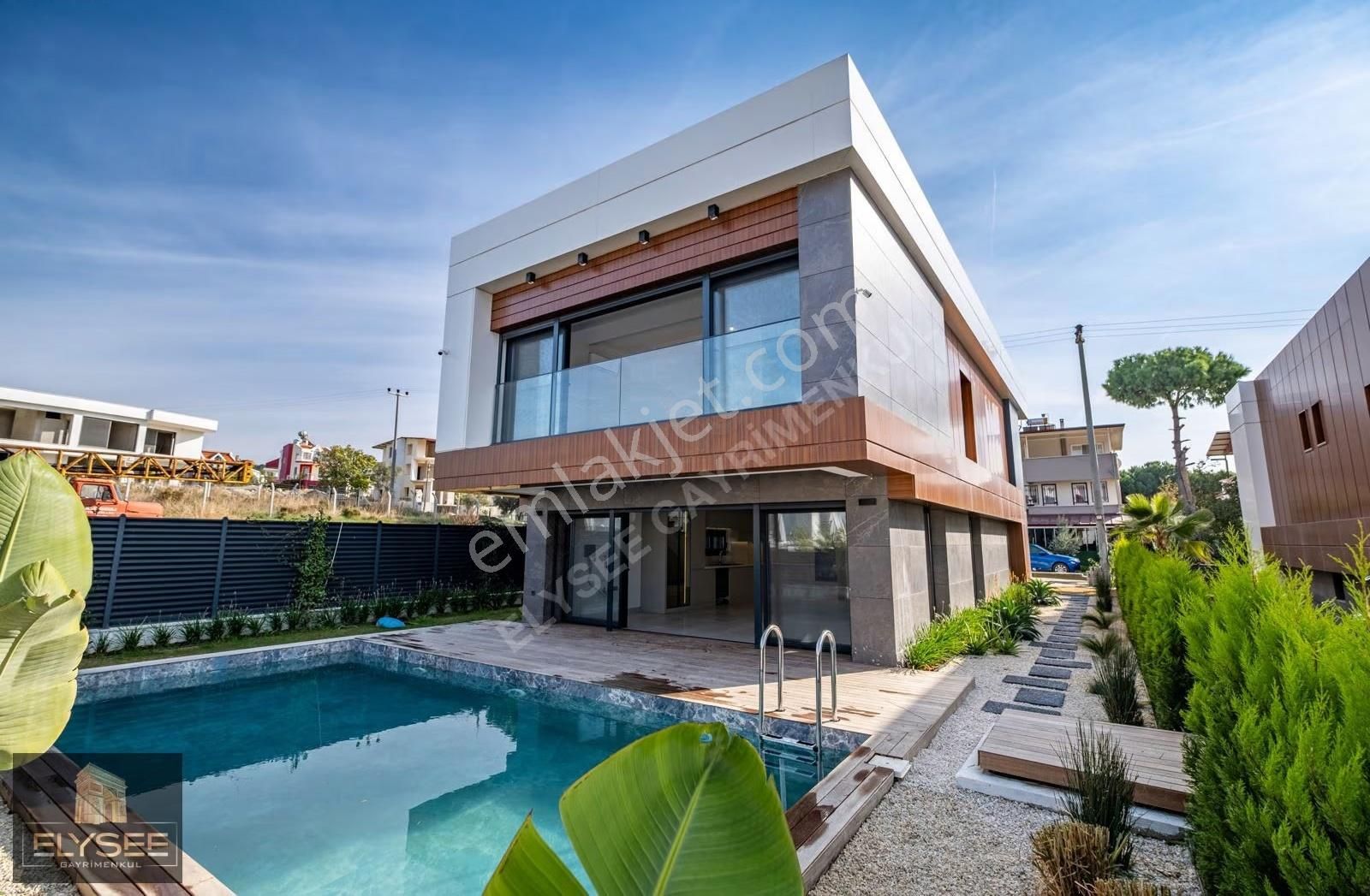 Soğucakta 4+1, Özel Havuzlu, Akıllı Ev Sistemli Deniz Manzaralı - Görsel 29