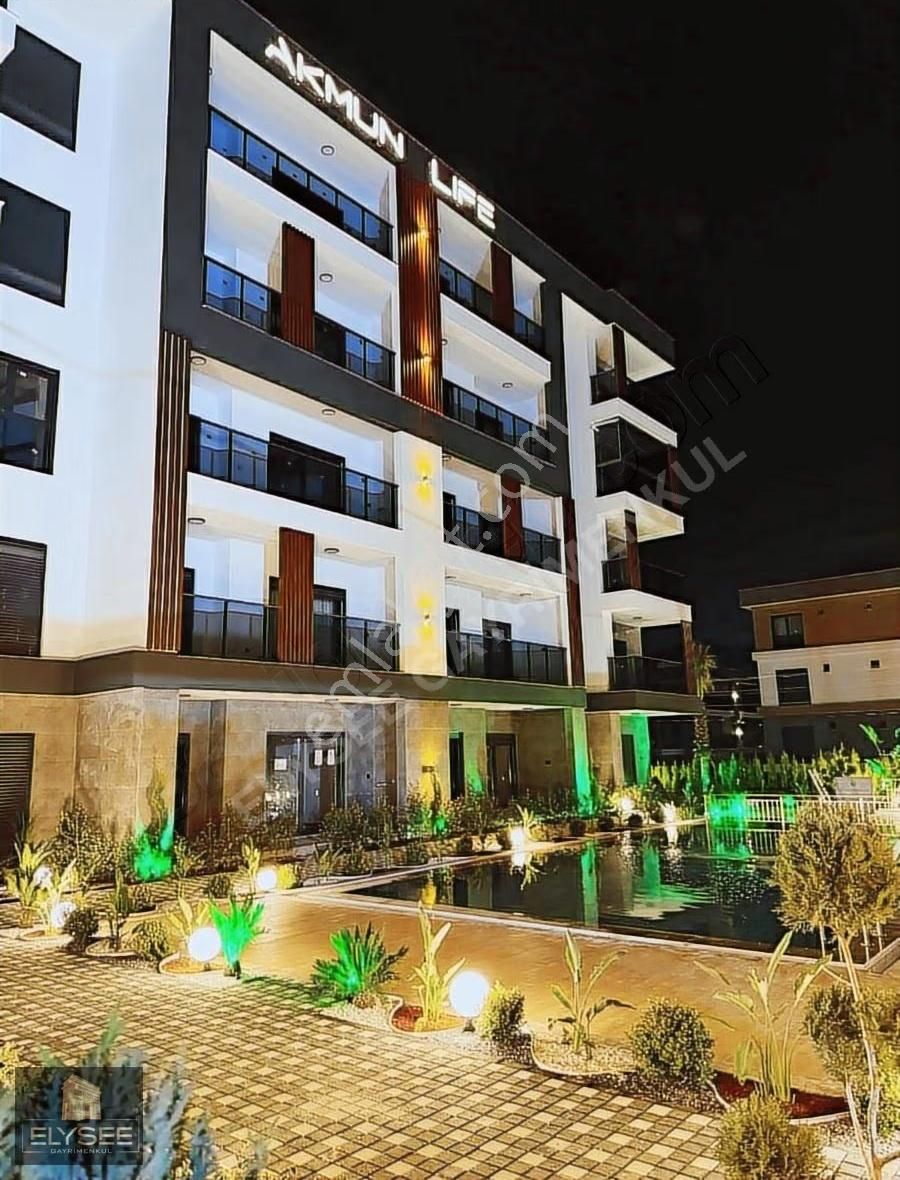 Kuşadası'nda Güvenlikli Havuzlu Sitede Ultra Lüks 2+1sıfır Daire - Görsel 32