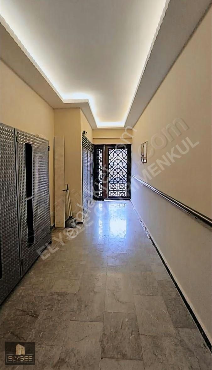 Davutlar Merkezde 140 M² Acil Satılık 2+1 Daire - Görsel 32