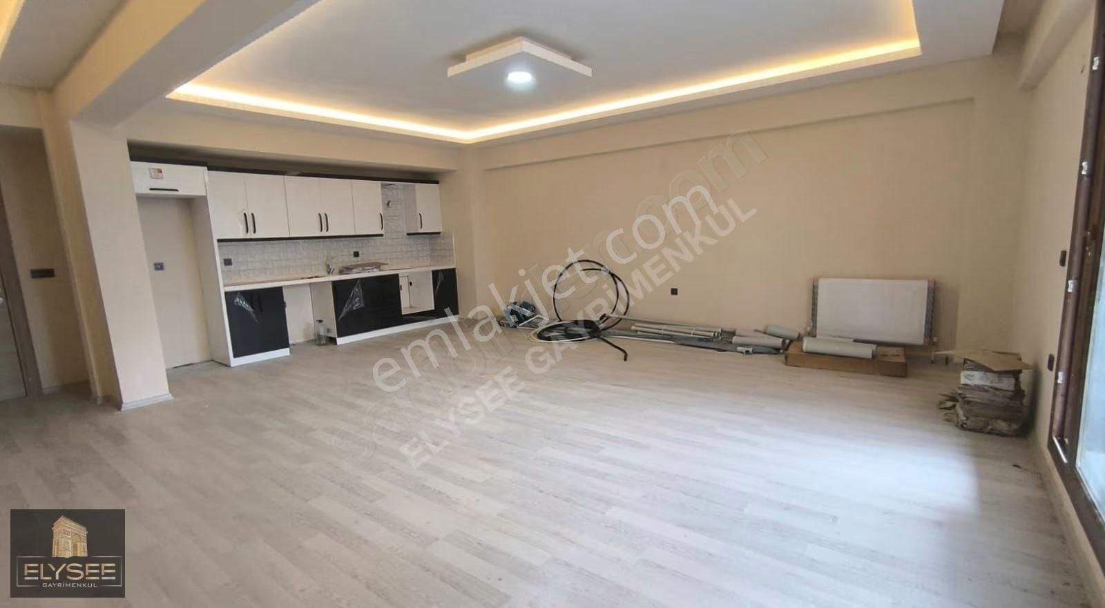 Davutlar Merkezde 140 M² Acil Satılık 2+1 Daire - Görsel 35