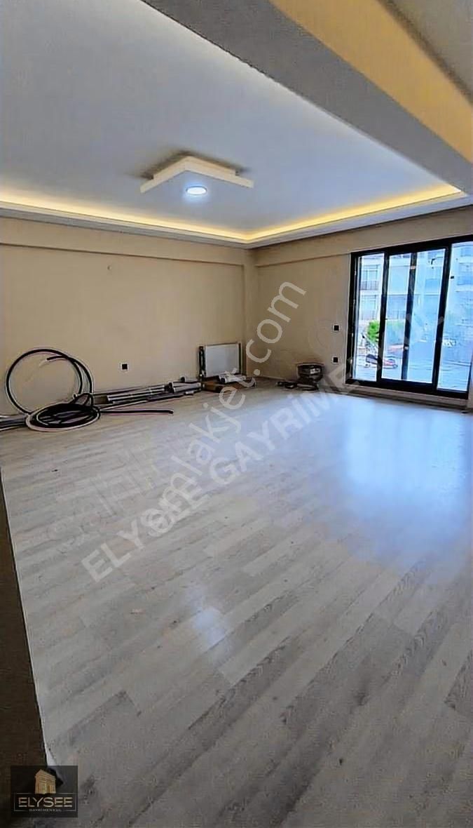 Davutlar Merkezde 140 M² Acil Satılık 2+1 Daire - Görsel 14