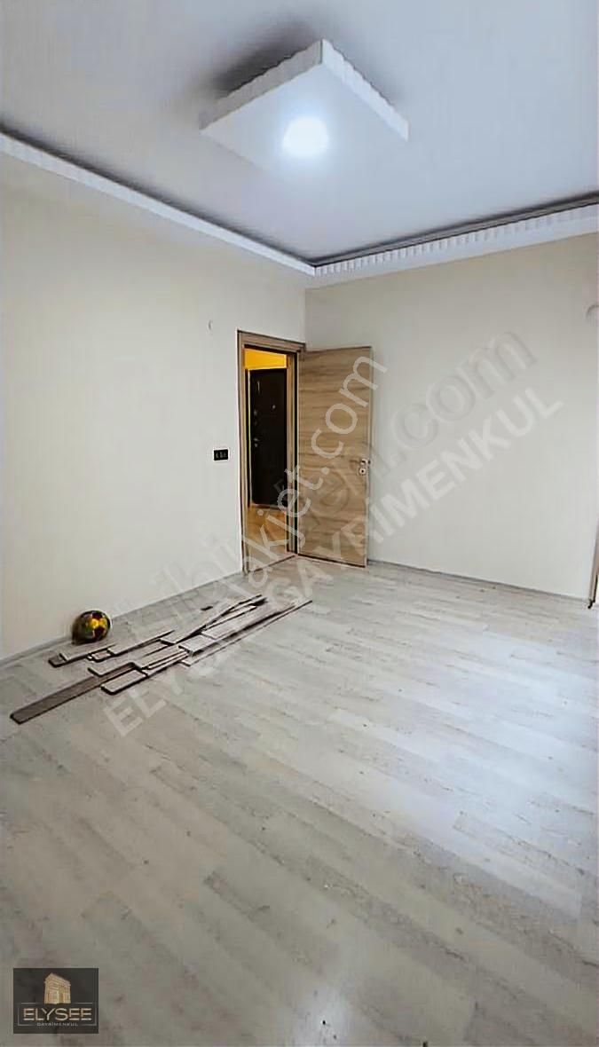 Davutlar Merkezde 140 M² Acil Satılık 2+1 Daire - Görsel 8