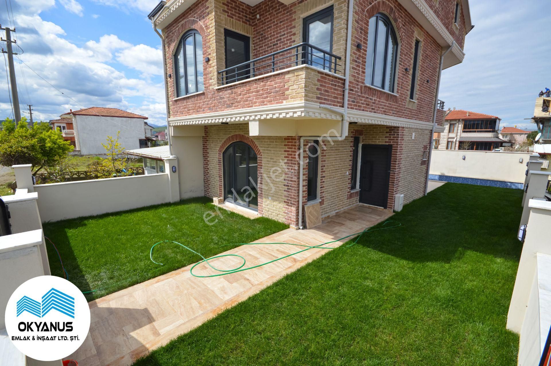 Kocaali Sahilde Müstakil Havuzlu Bahçeli Şık Villa Okyanustan - Görsel 4