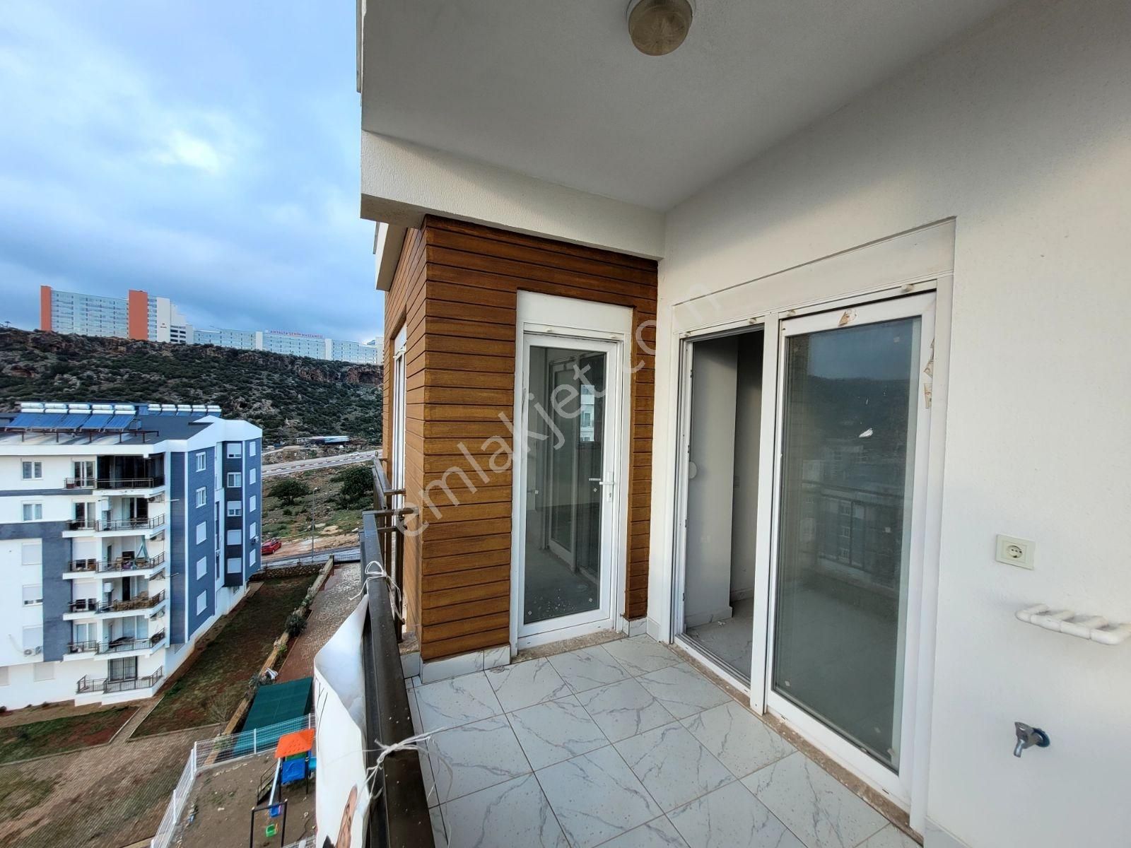 Göçerlerde Satılık Krediye Uygun 2+1 4.kat Sıfır Daire - Görsel 15