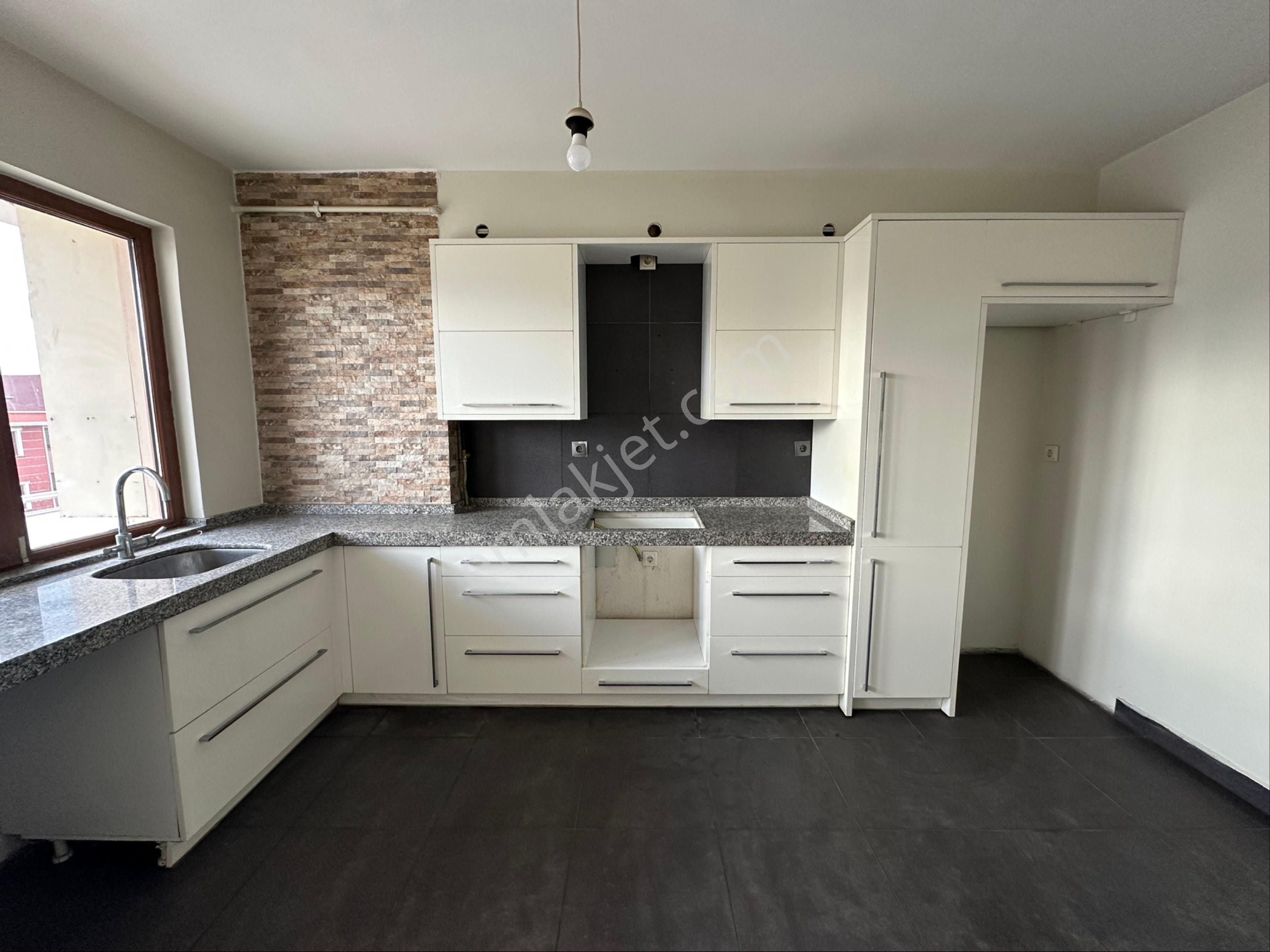 Roma' Dan Yeni Mahalle' De Site İçi Kiralık Daire - Görsel 7