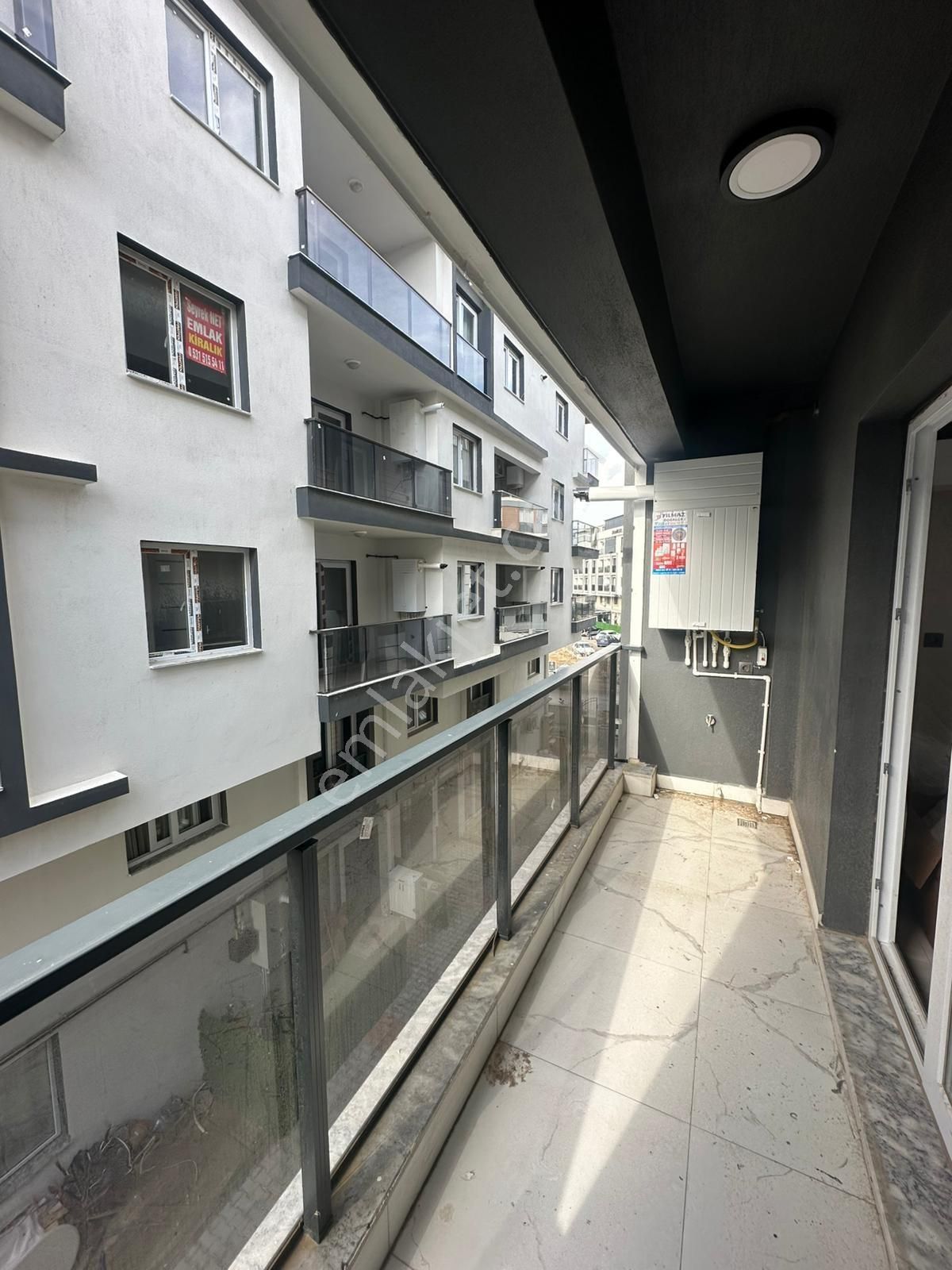 Binax Bakırçay Gayrimenkulden Sıfır Doğalgazlı 1+1 Daire - Görsel 23