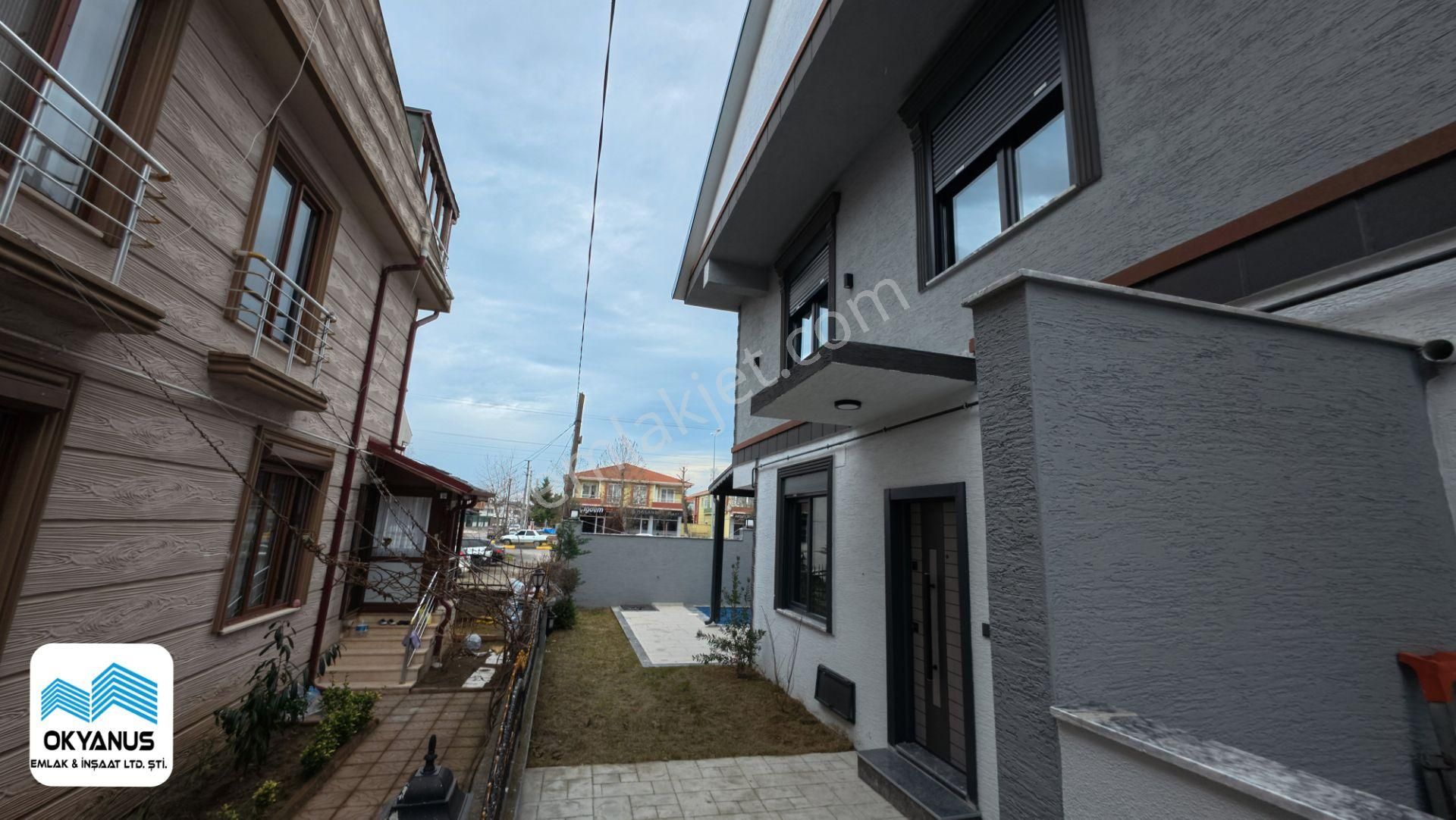 Kocaali Sahilde Müstakil Bahçeli Havuzlu Şık Villa Okyanustan - Görsel 3