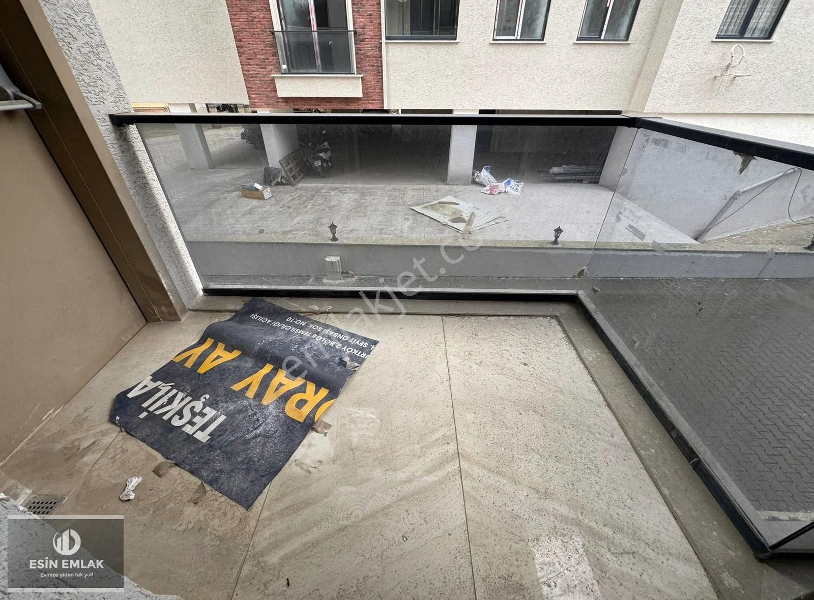 Pendikte Marmaraya 5 Dakika Yürüme Mesafesinde Sıfır Kiralık 2+1 - Görsel 18